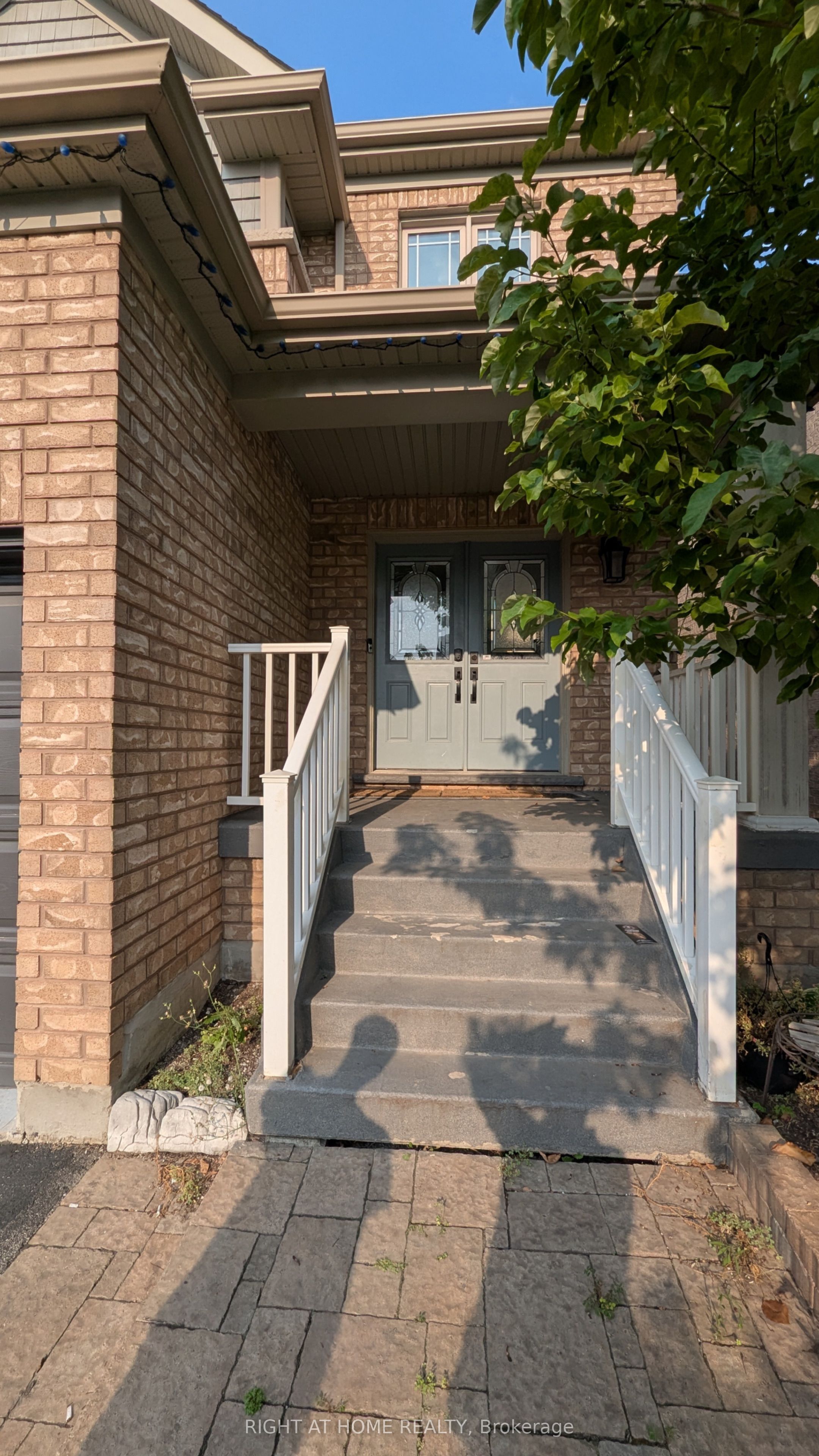 Unit MAIN & UPPER - 5 Faris Street, Bradford West Gwillimbury 3