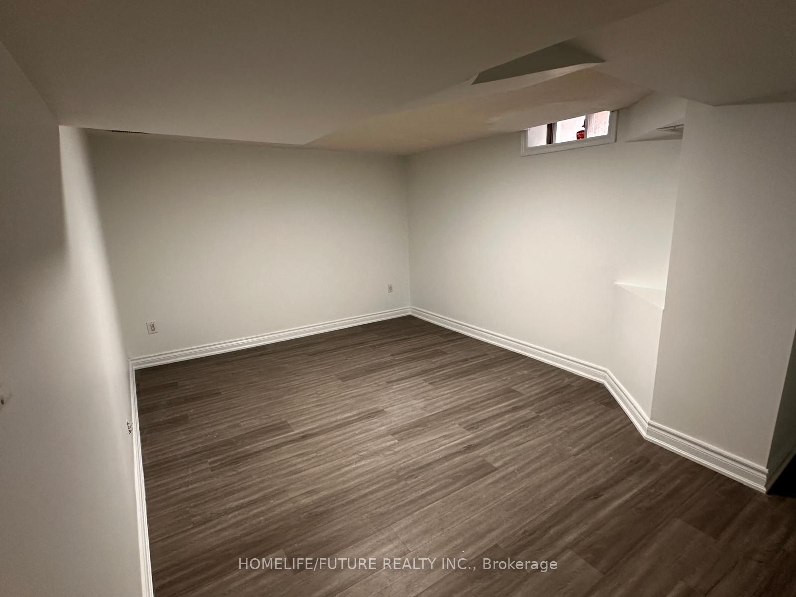Unit Bsmt - 39 Jordana Drive, Markham 3