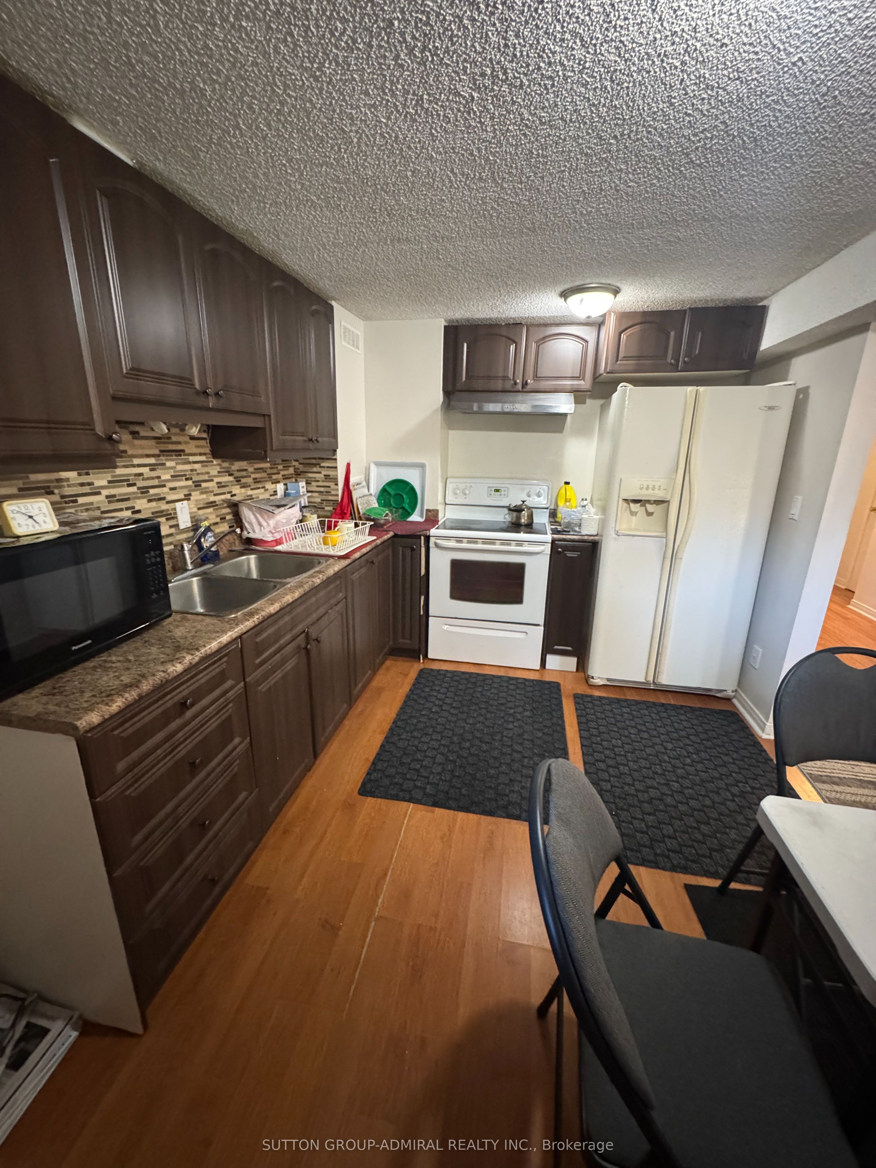 29 Bingham Street, Richmond Hill 5