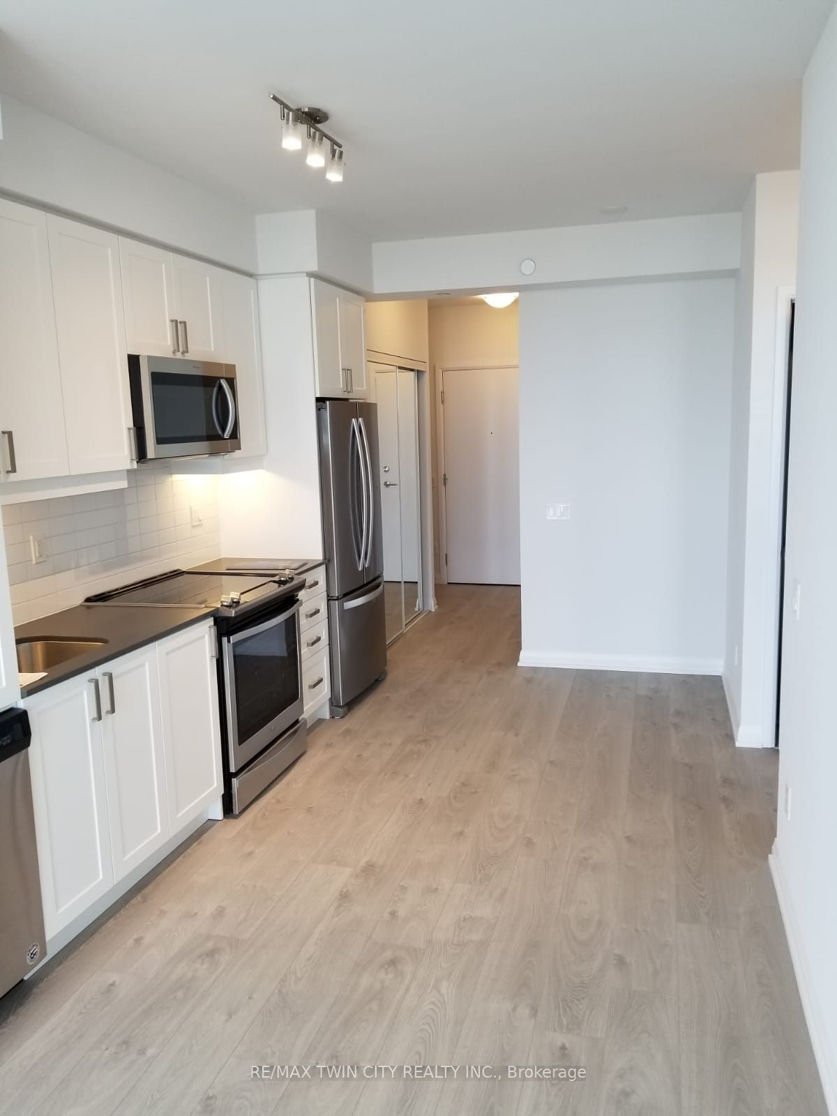 Unit 1601 - 7895 JANE Street, Vaughan 2