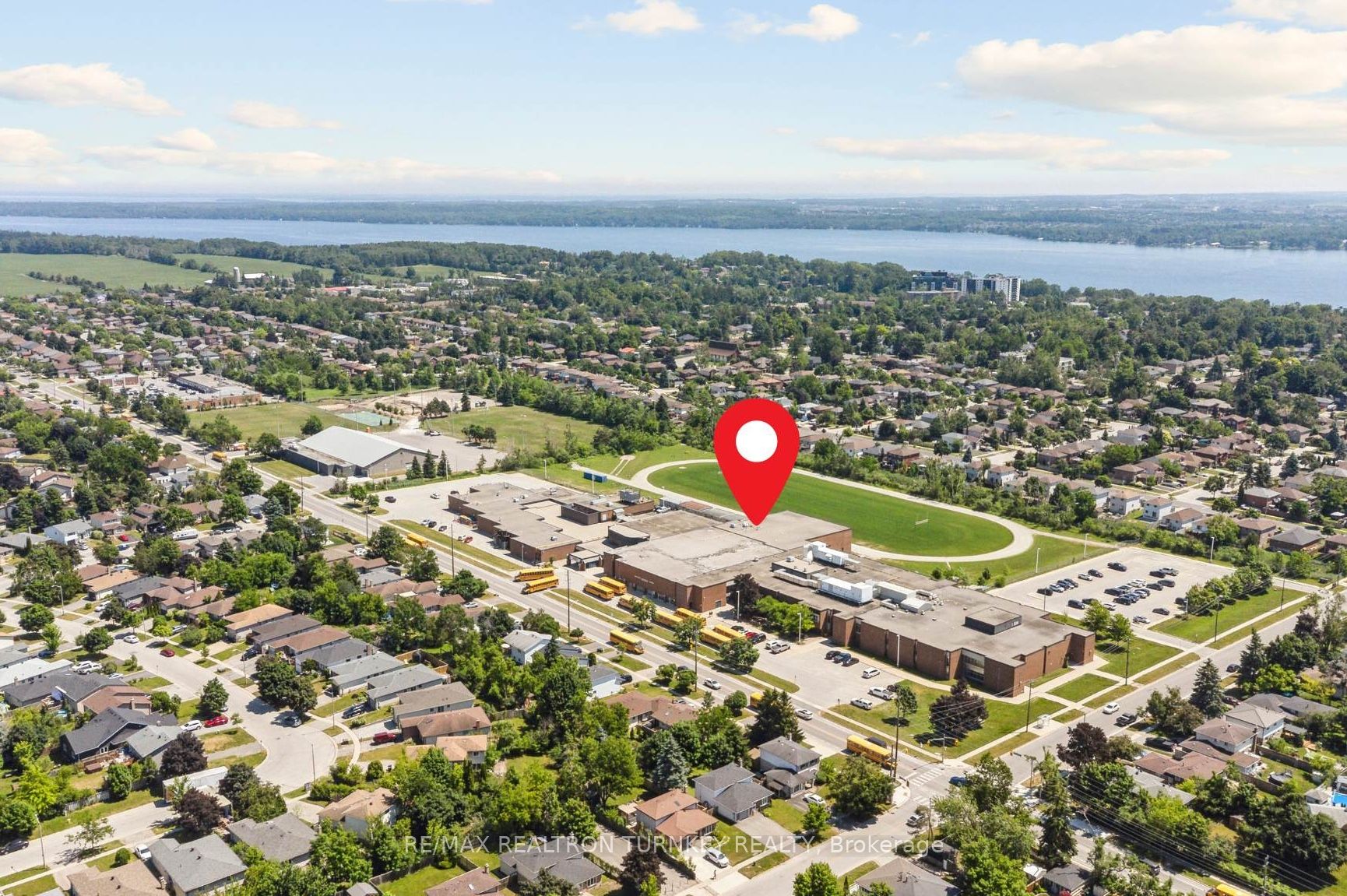 Unit Upper - 62 Arthur Avenue, Barrie 4