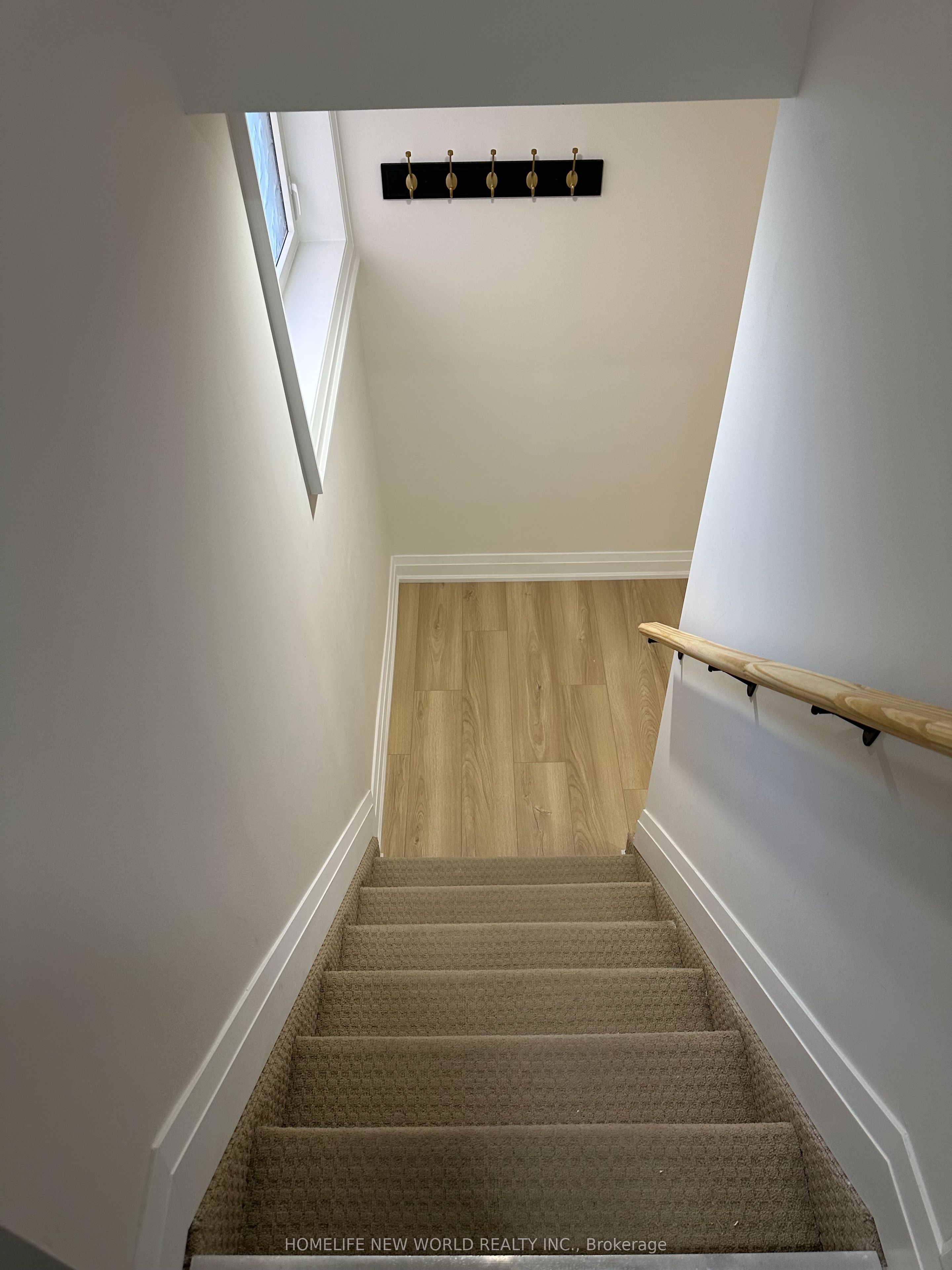 Unit Unit 1 - 93 Courtney Crescent, Barrie 2
