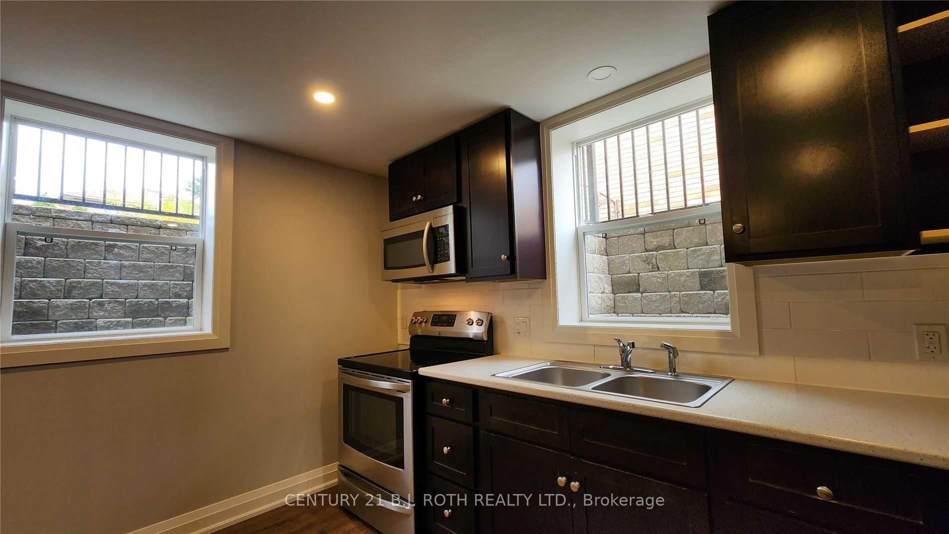 Unit Lower - 300 Cundles Road W, Barrie 5
