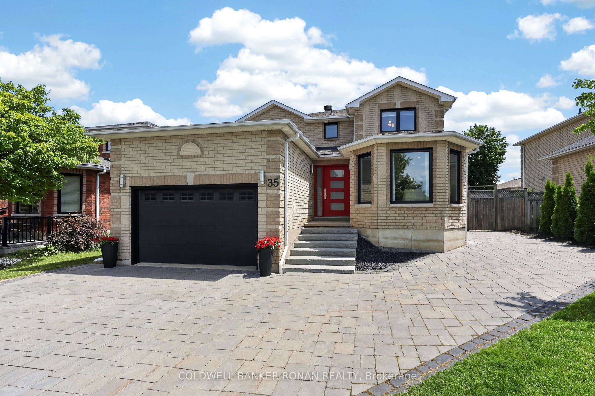 35 Farmstead Crescent, Barrie 3