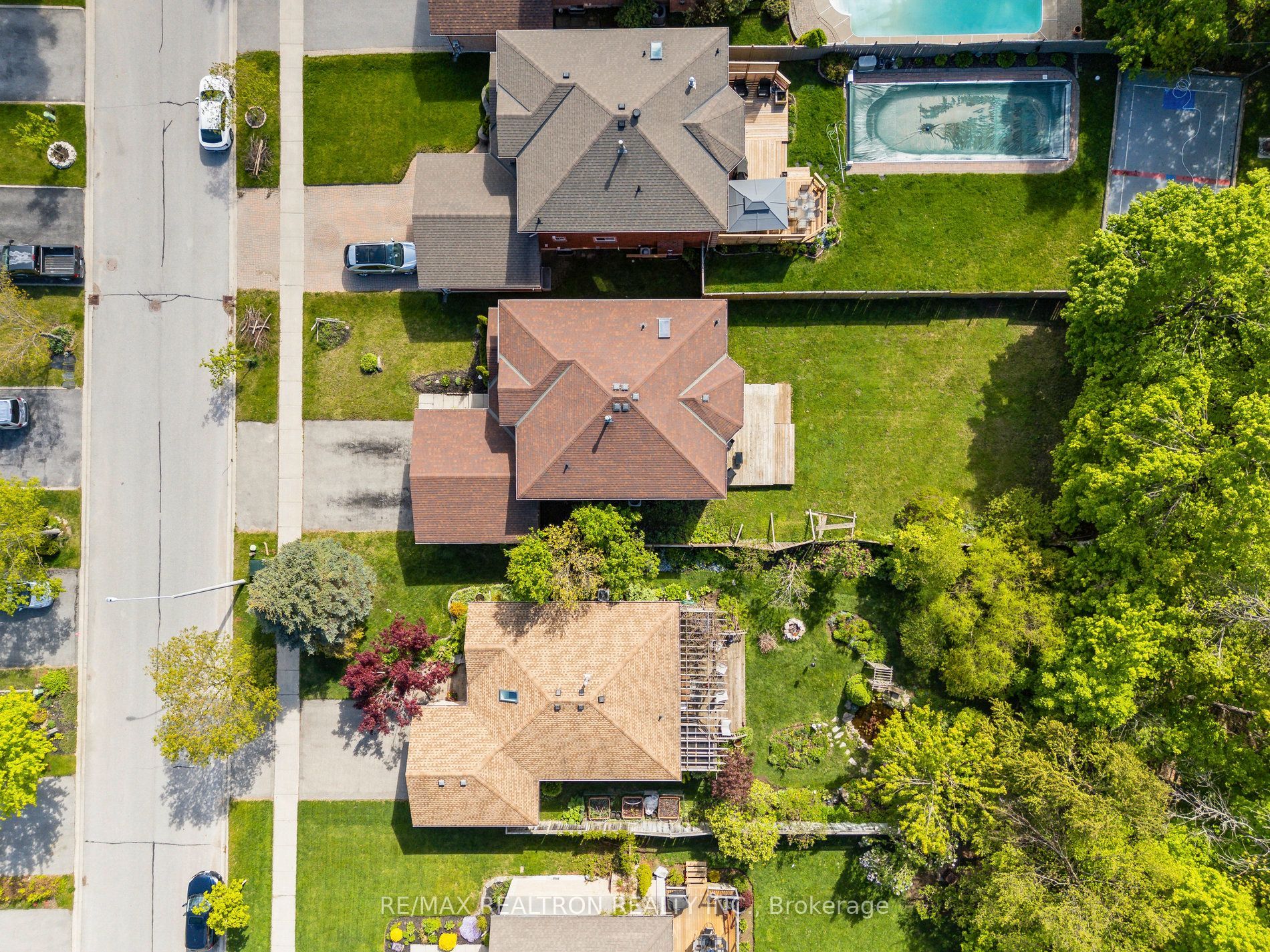 50 Holly Meadow Road, Barrie 5