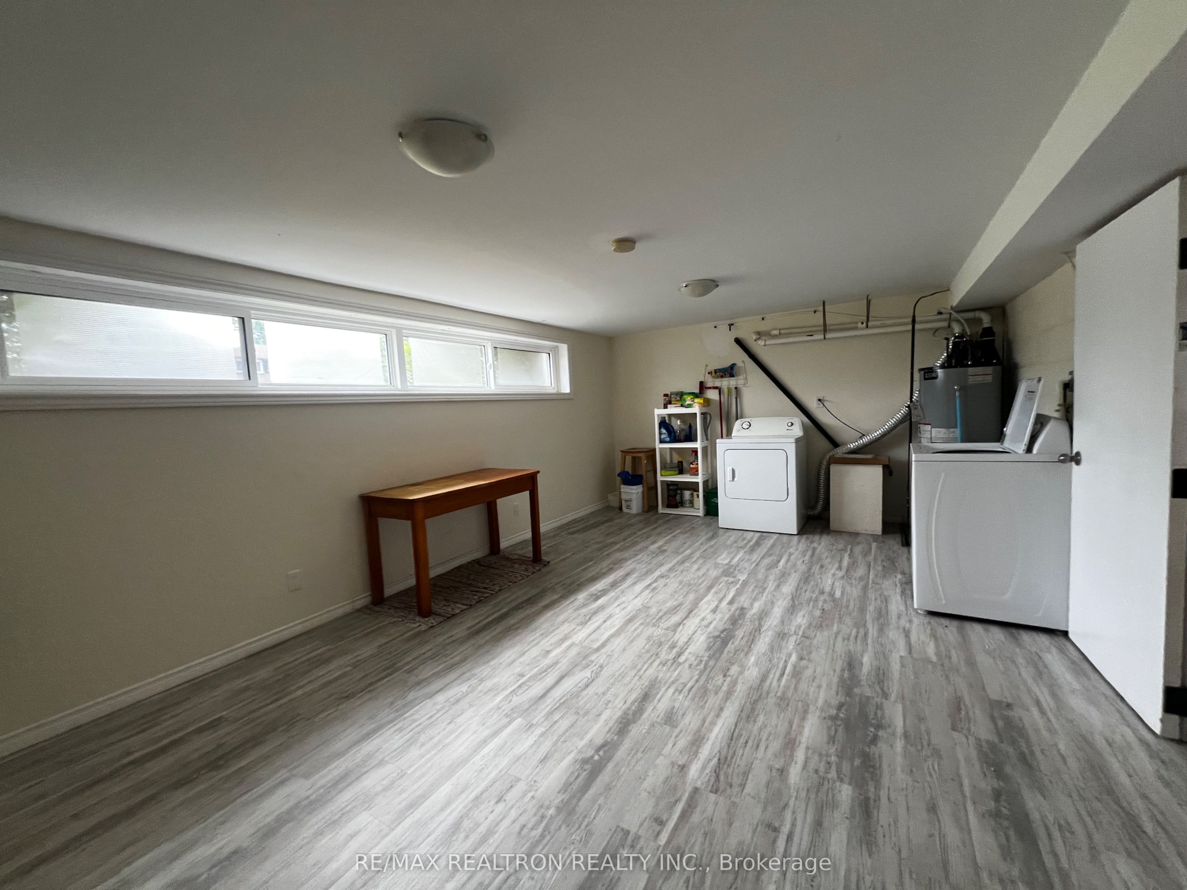 Unit LOWER - 244 St Vincent Street, Barrie 5