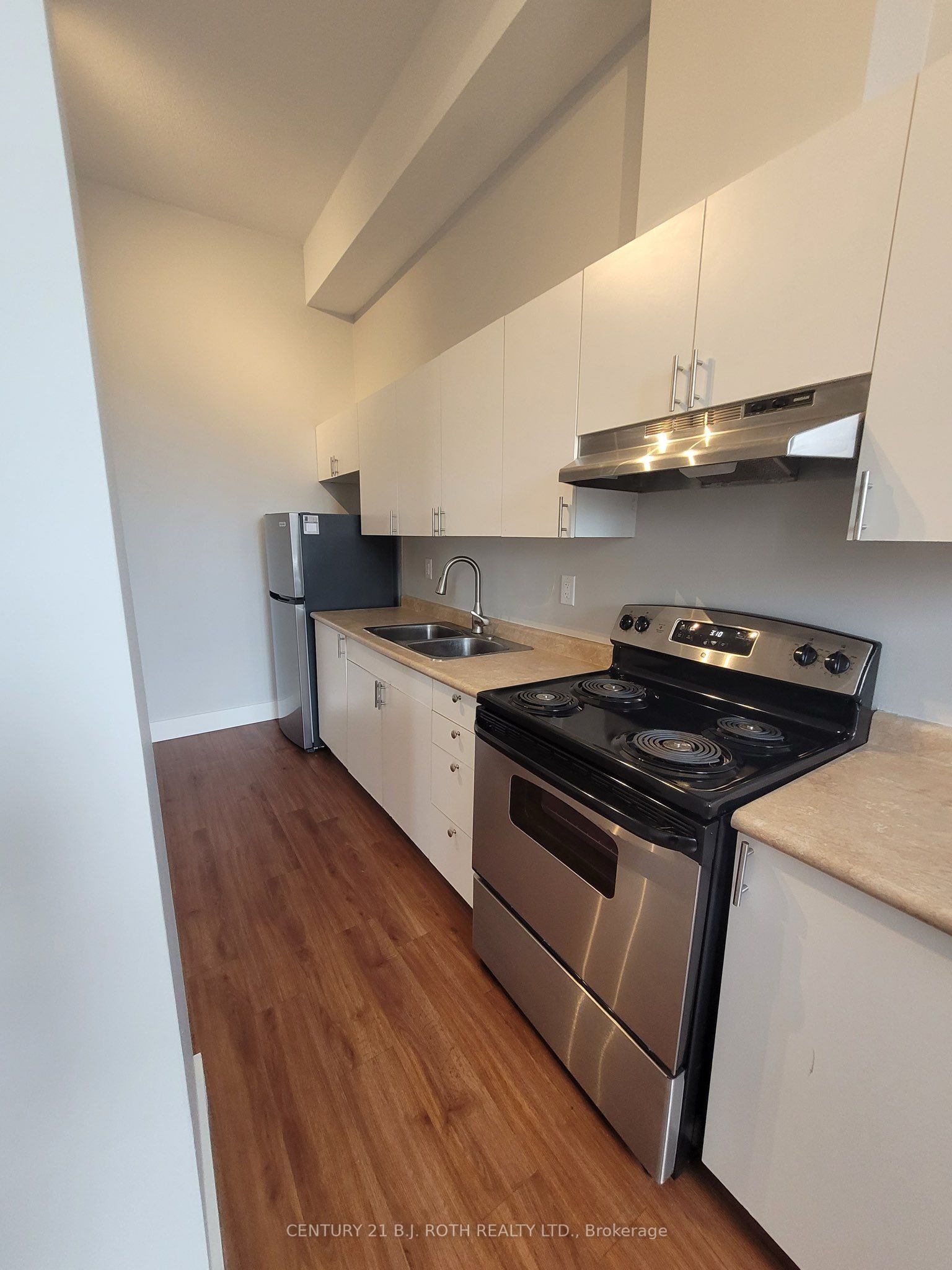 Unit 203 - 19 Dunlop Street W, Barrie 4