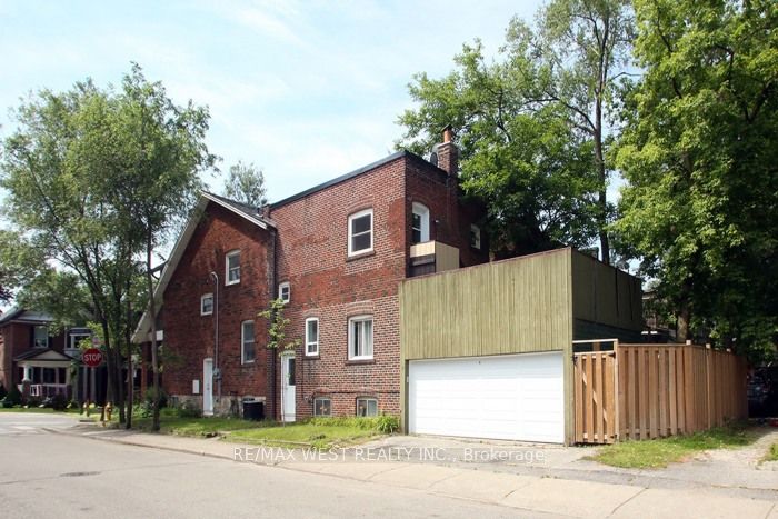 Unit Upper Level - 420 Annette Street, Toronto 3