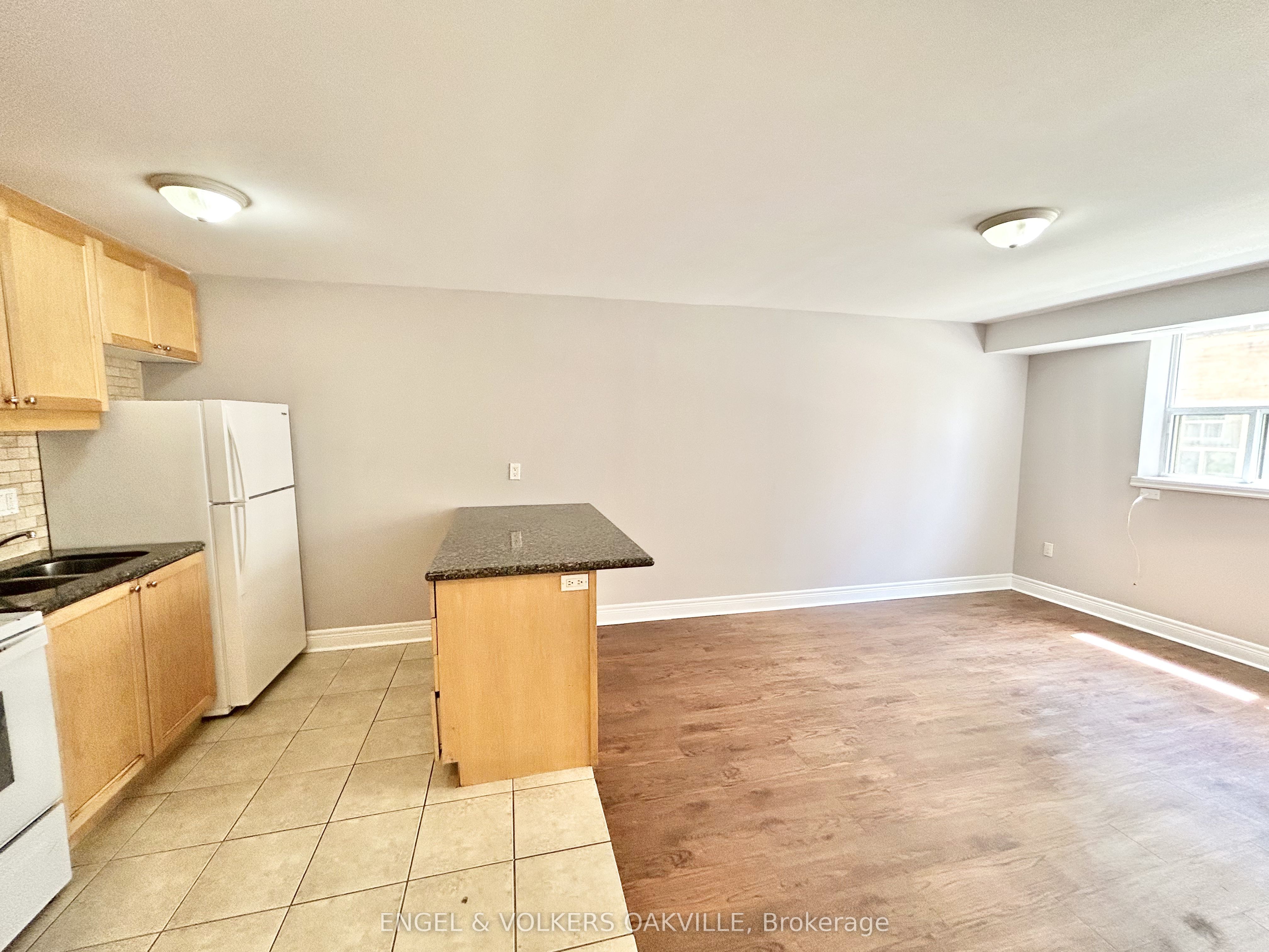 Unit 14 - 100 Twenty Fifth Street, Etobicoke 3
