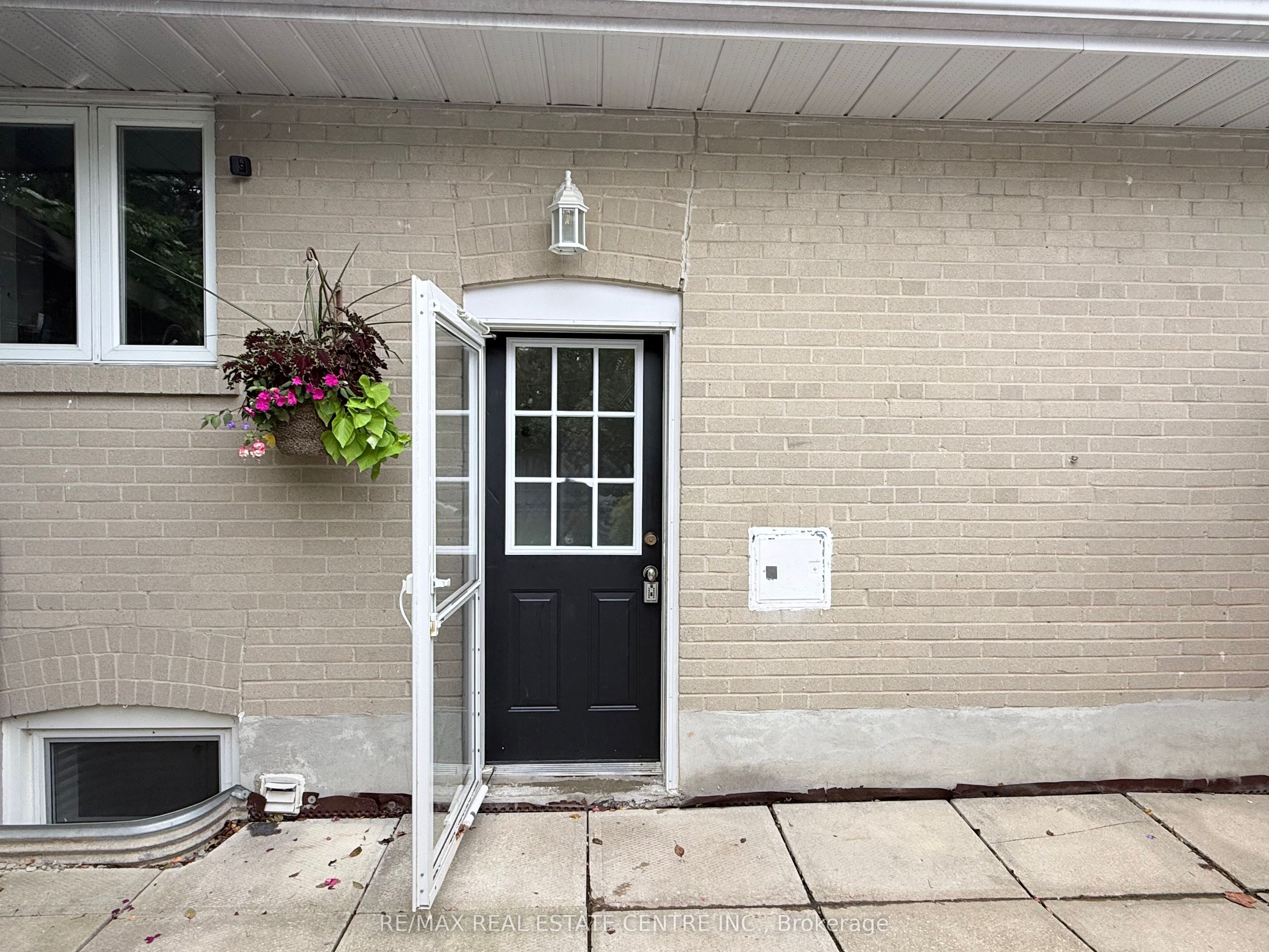 Unit Basement - 18 Mackenzie Drive, Halton Hills 5
