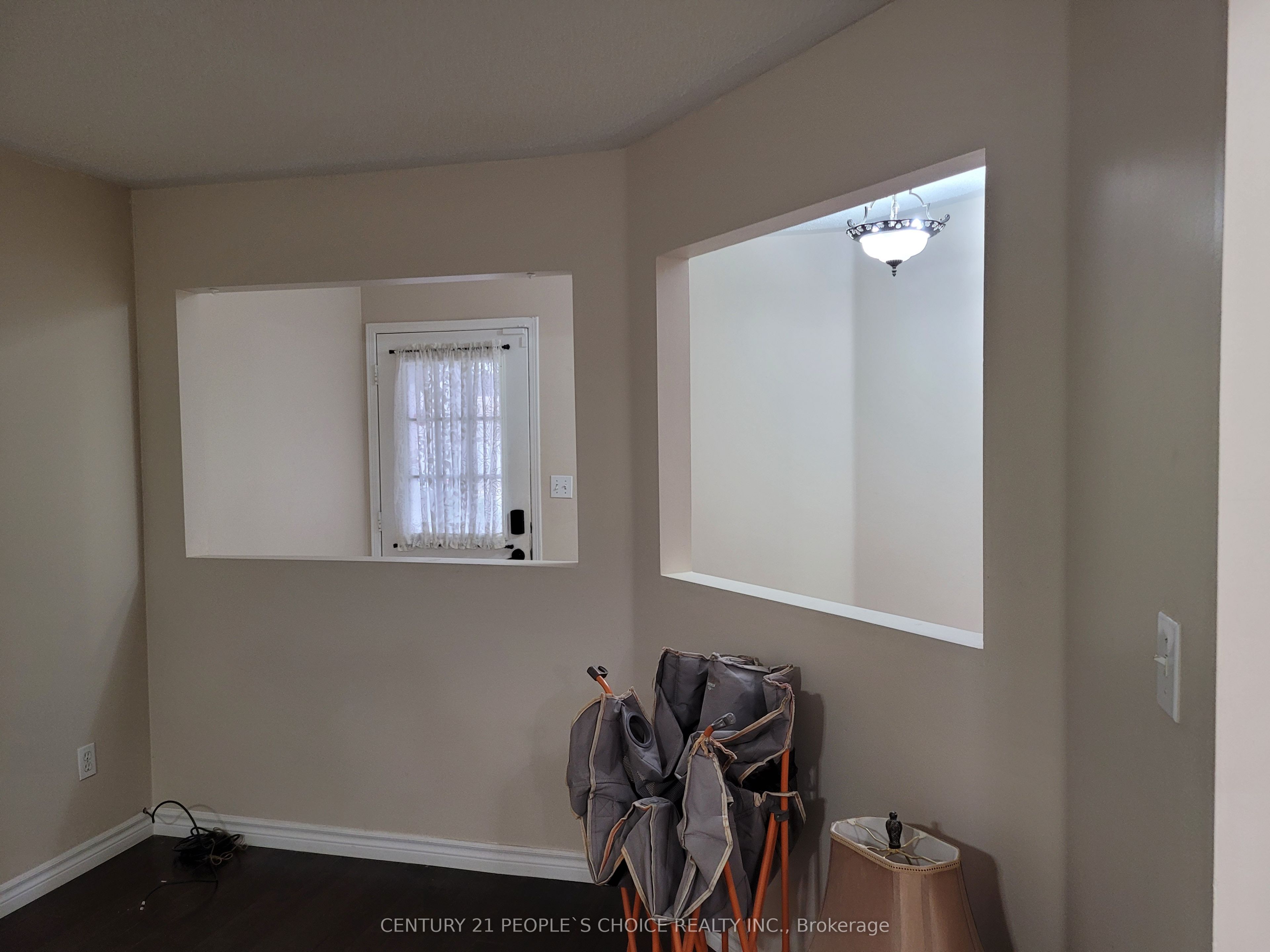 Unit Upper - 383 Jay Crescent, Orangeville 2