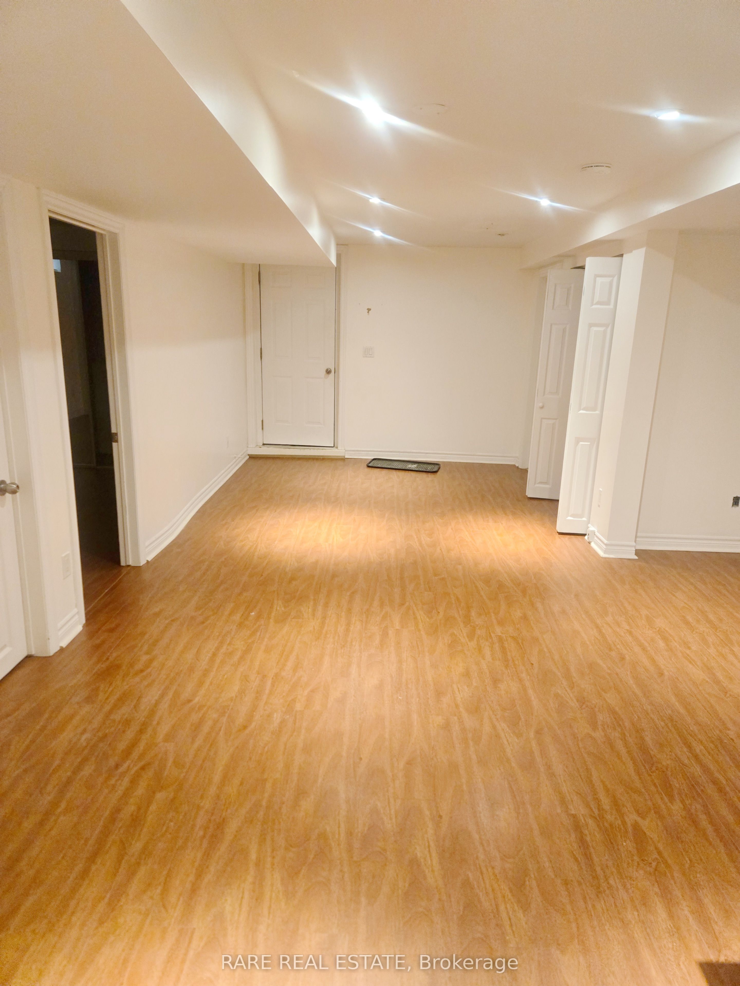 4594 Bismark Crescent, Mississauga 3