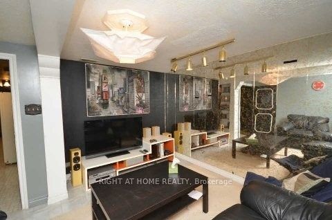 Unit 17 - 7475 Goreway Drive, Mississauga 4