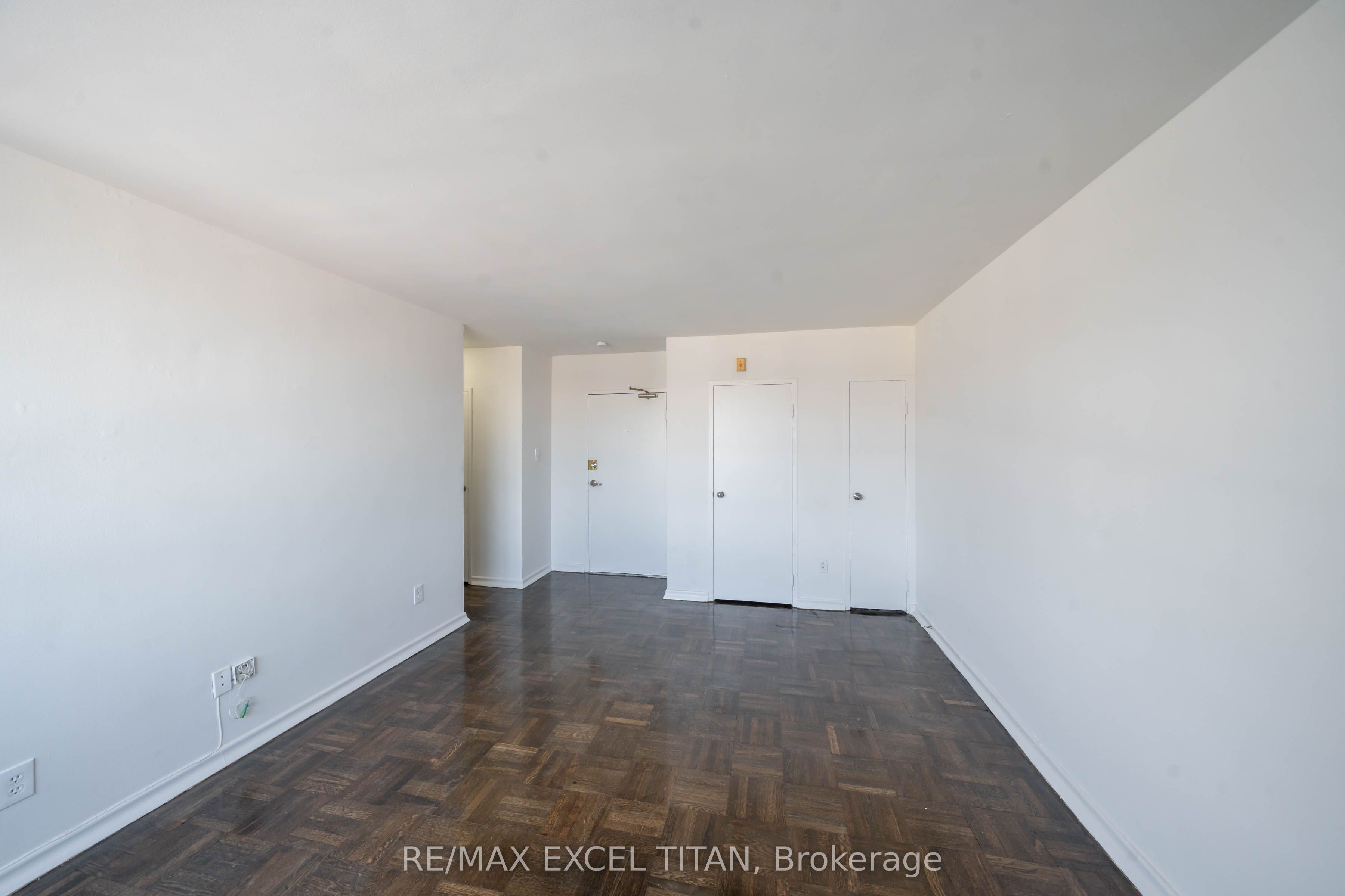 Unit 304 - 2507 Eglinton Avenue W, Toronto 2