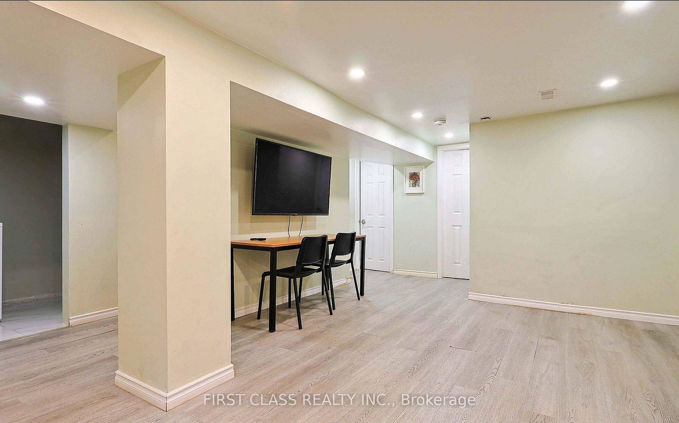 Unit Lower - 76 Macdonald Street, Etobicoke 2