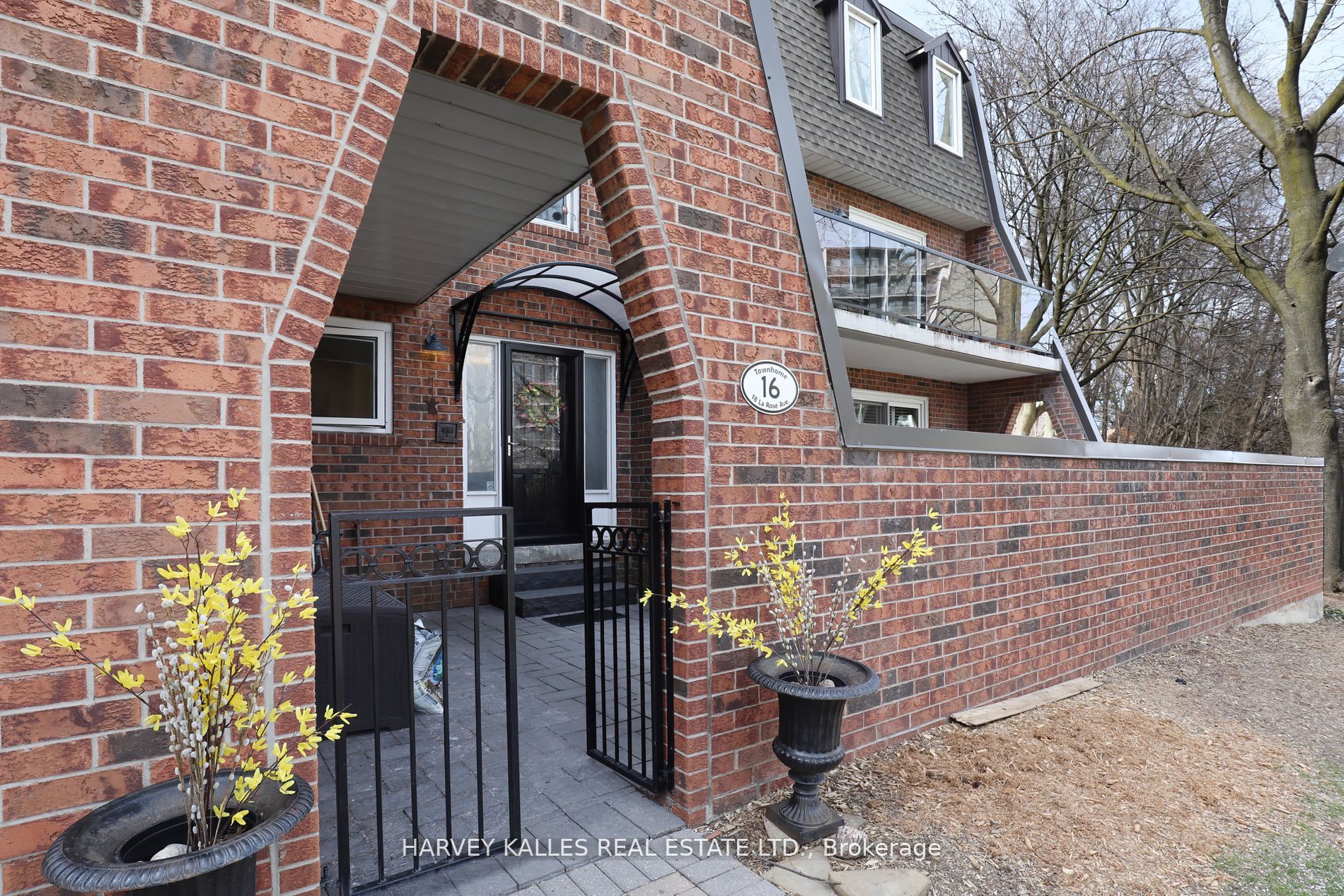 Unit 16 - 18 La Rose Avenue, Etobicoke 2