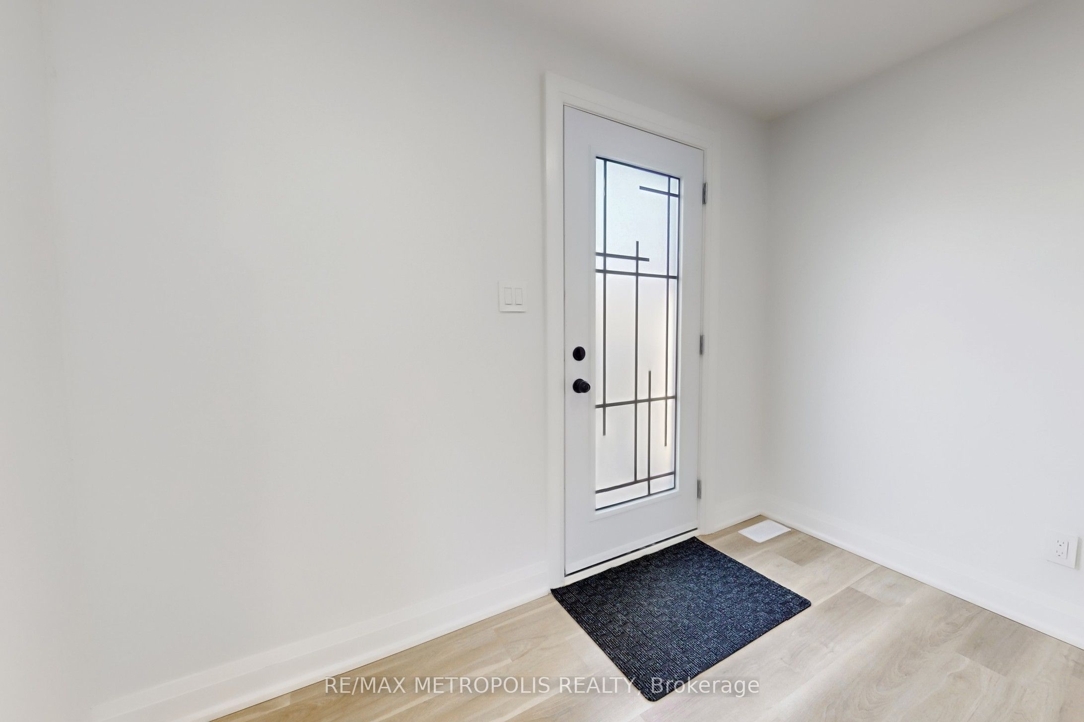 Unit Upper - 85 Primula Crescent, North York 3