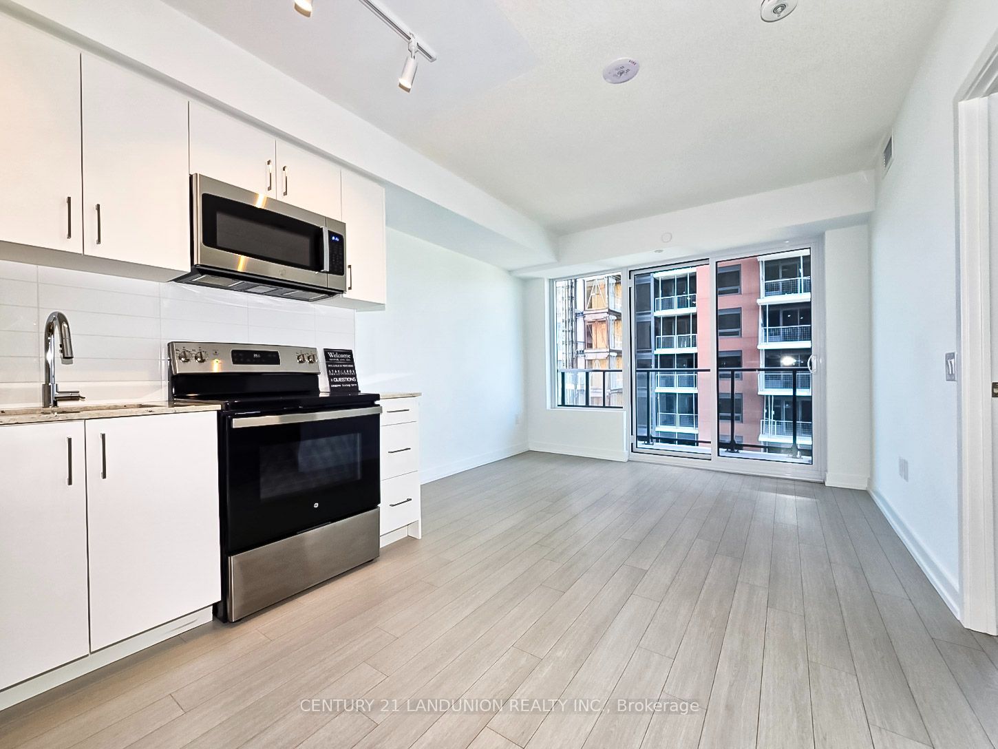 Unit 1312 - 4010 Eglinton Avenue W, Etobicoke 5