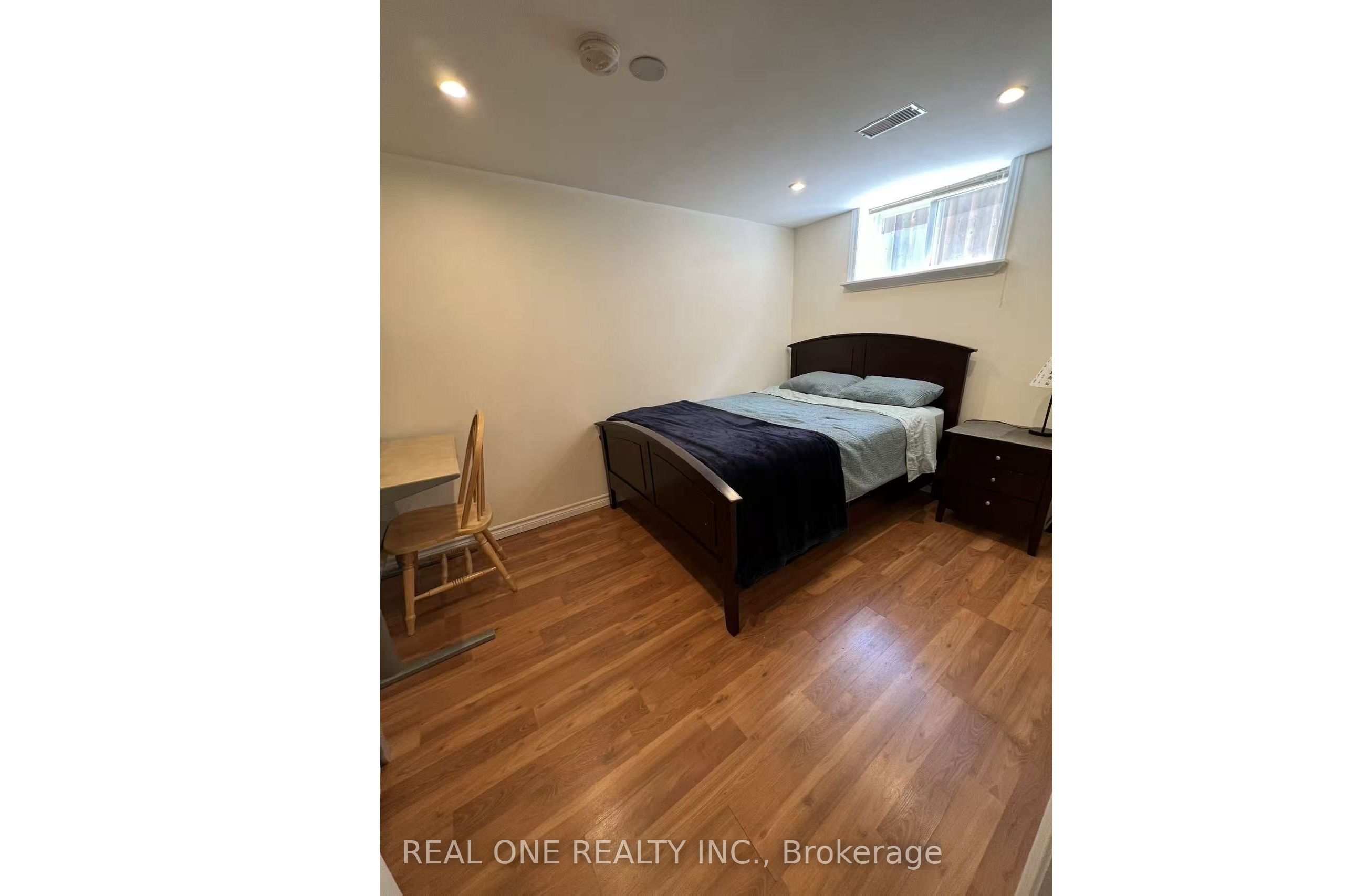 Unit Bsmt Room 2 - 58 Sewell Drive, Oakville 2