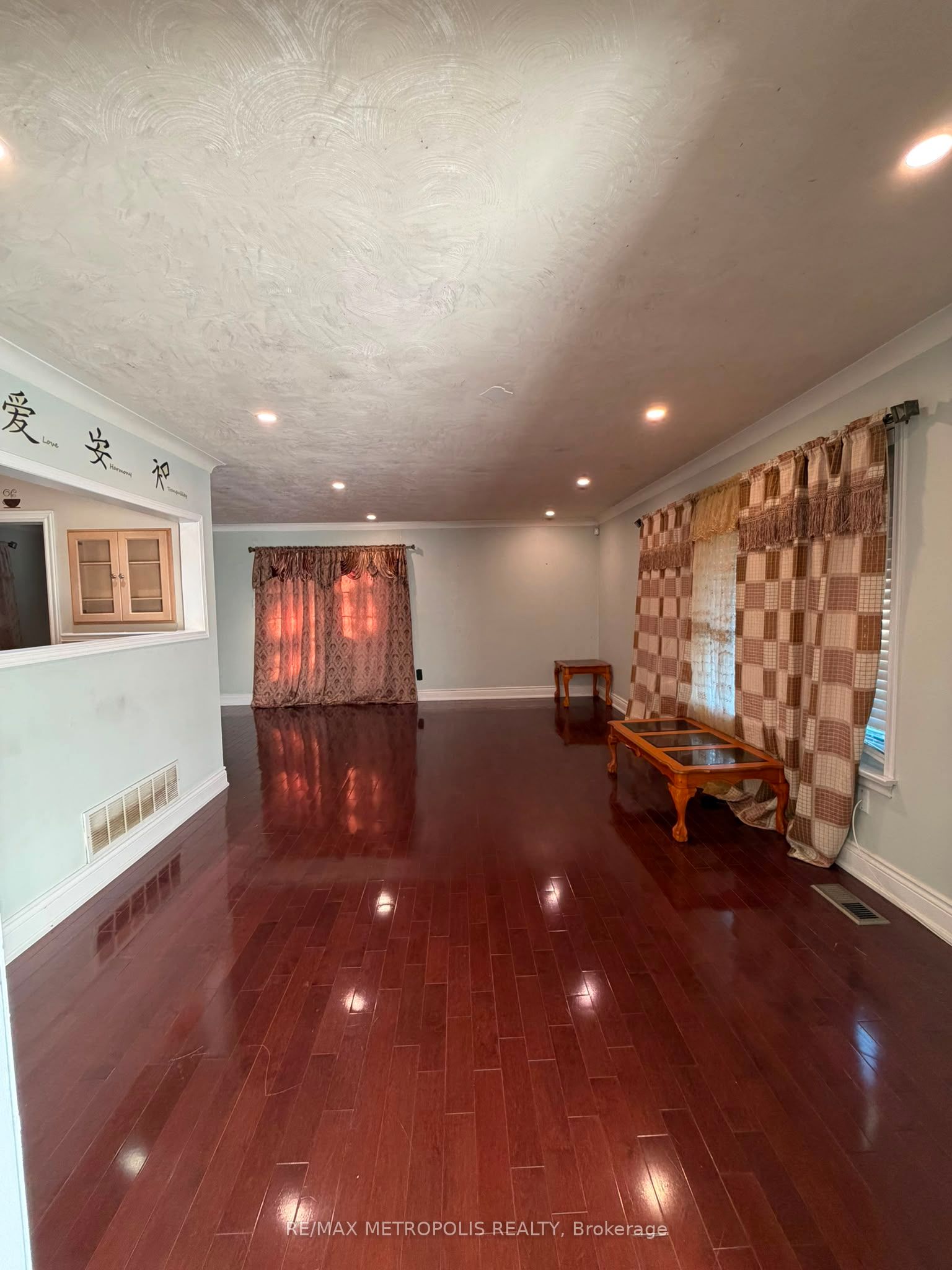 Unit Upper - 37 Carlyle Crescent, Brampton 5