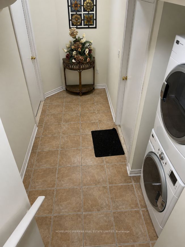 Unit Basement - 5484 Freshwater Drive, Mississauga 4