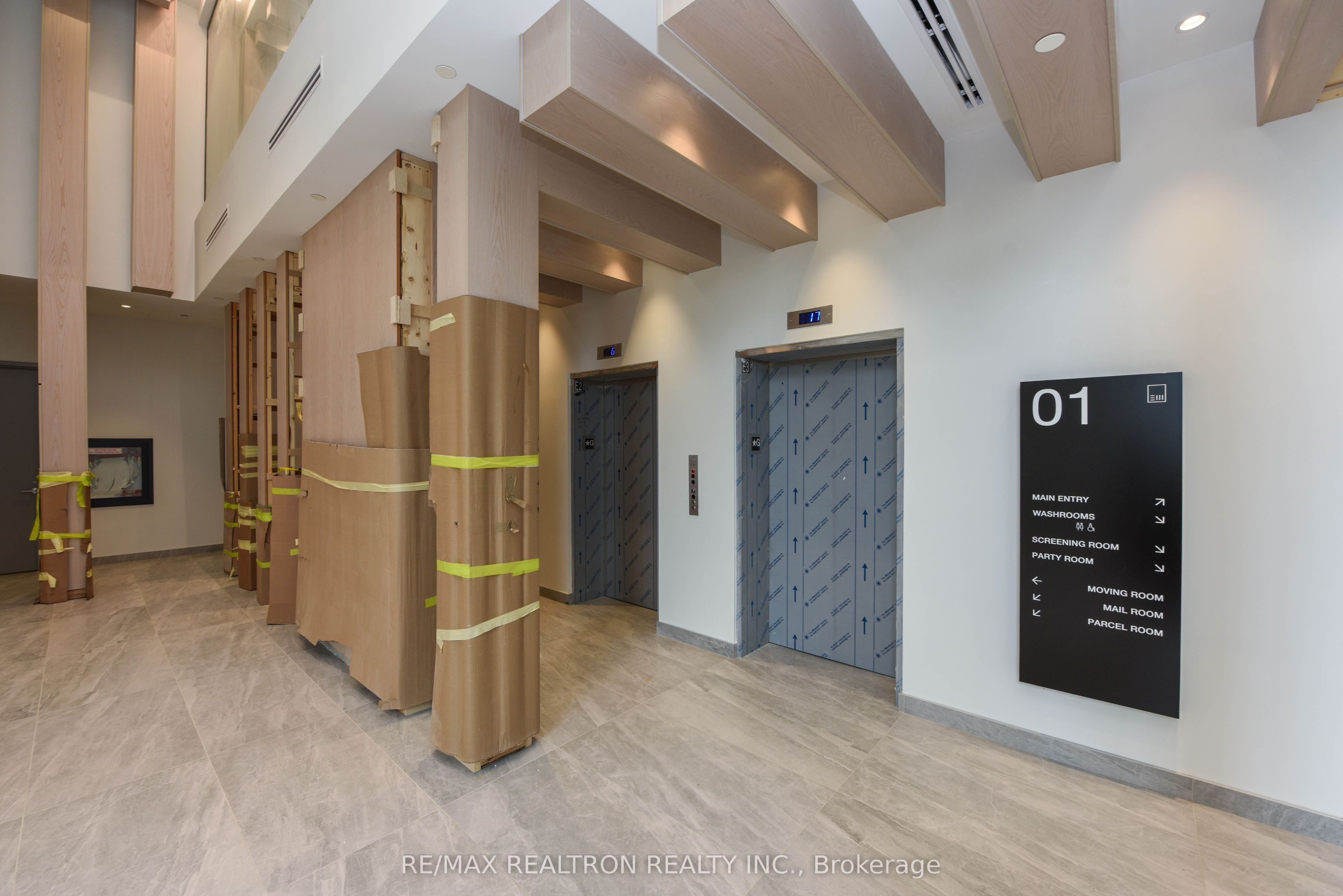 Unit 410 - 86 Dundas Street E, Mississauga 4