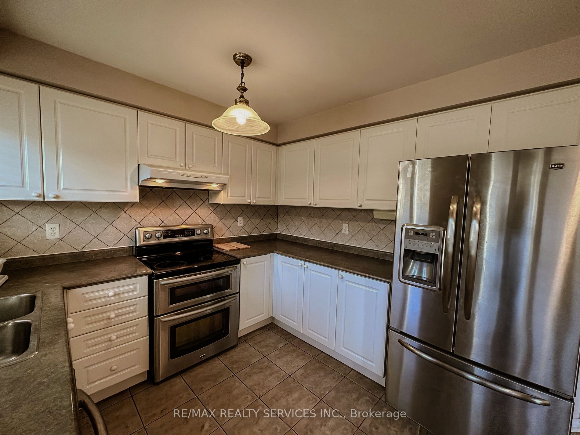41 Sandyshores Drive, Brampton 4