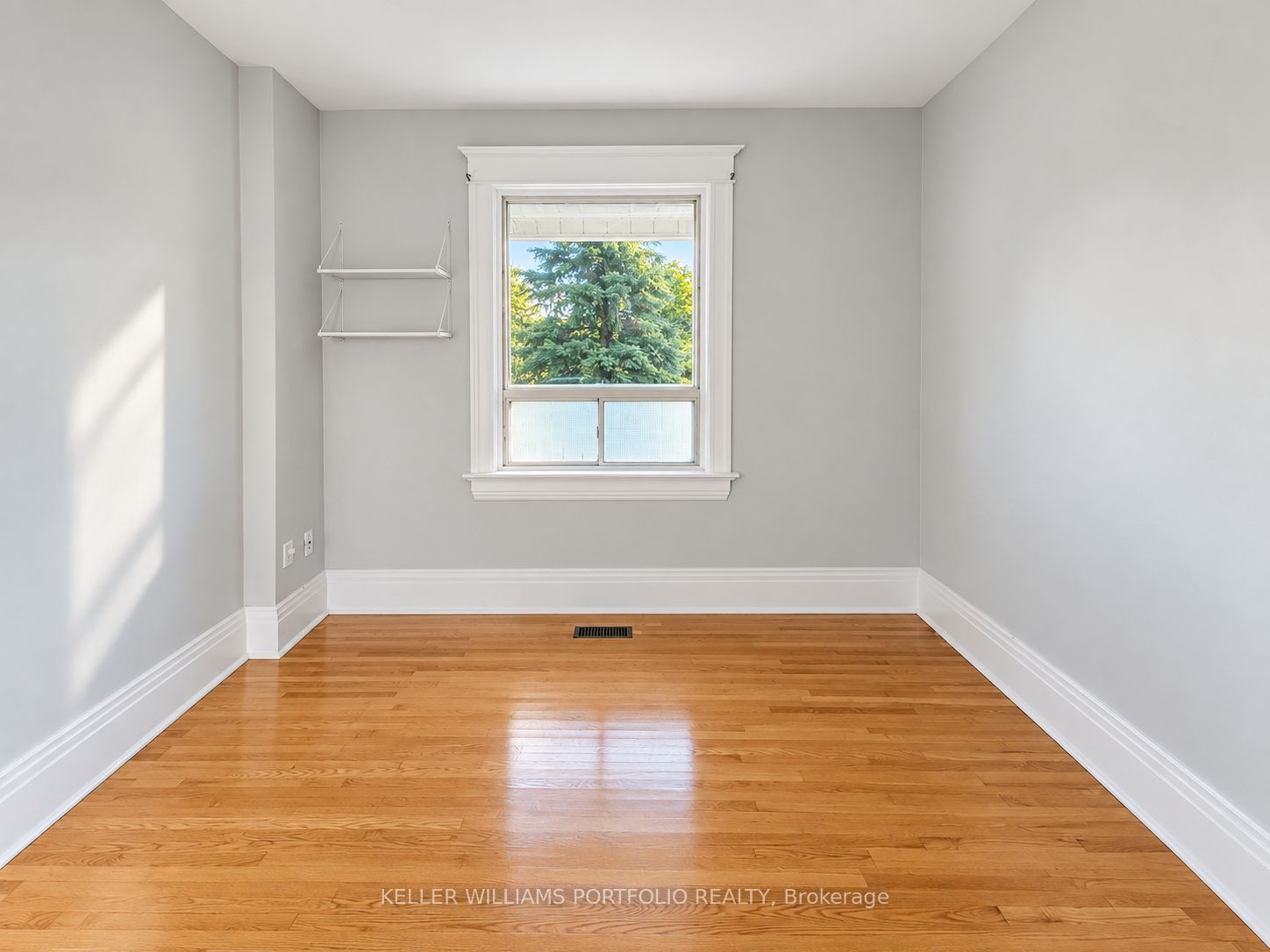 Unit Main Fl - 184 Franklin Avenue, Toronto 5