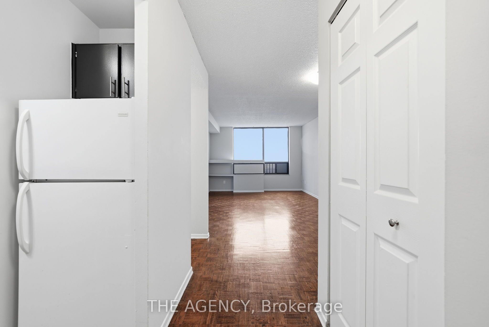 Unit 2204A - 2350 Dundas Street W, Toronto 5
