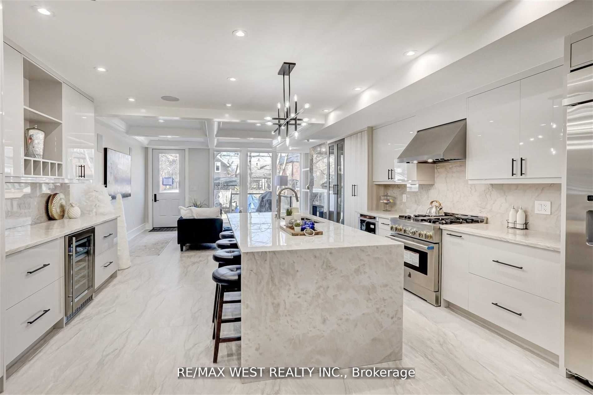 94 Lake Crescent, Etobicoke 5