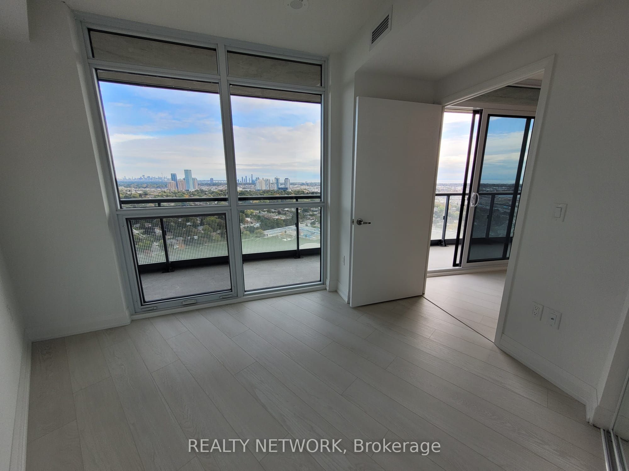 (Address not available), Etobicoke 5