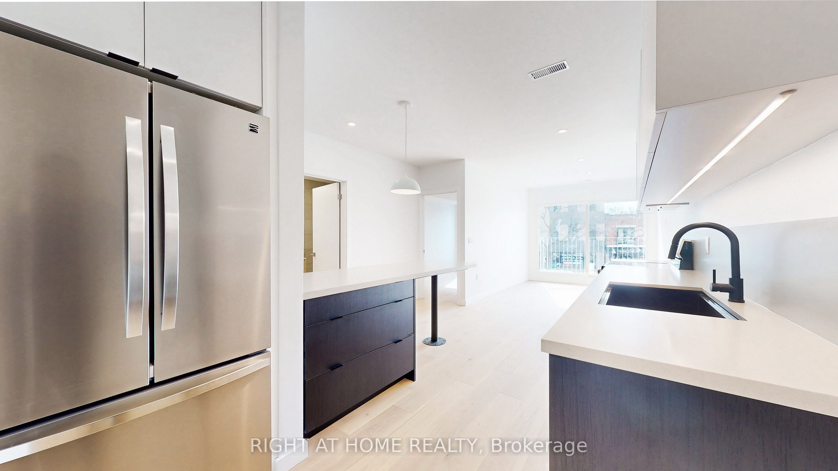 Unit Unit 3 - 3122 Dundas Street W, Toronto 3
