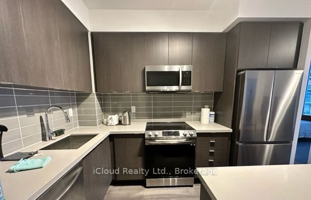 Unit 1105 - 4655 Metcalfe Avenue, Mississauga 2