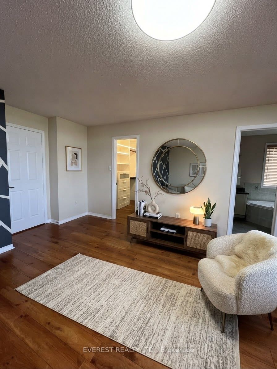 6479 Valiant Heights, Mississauga 4