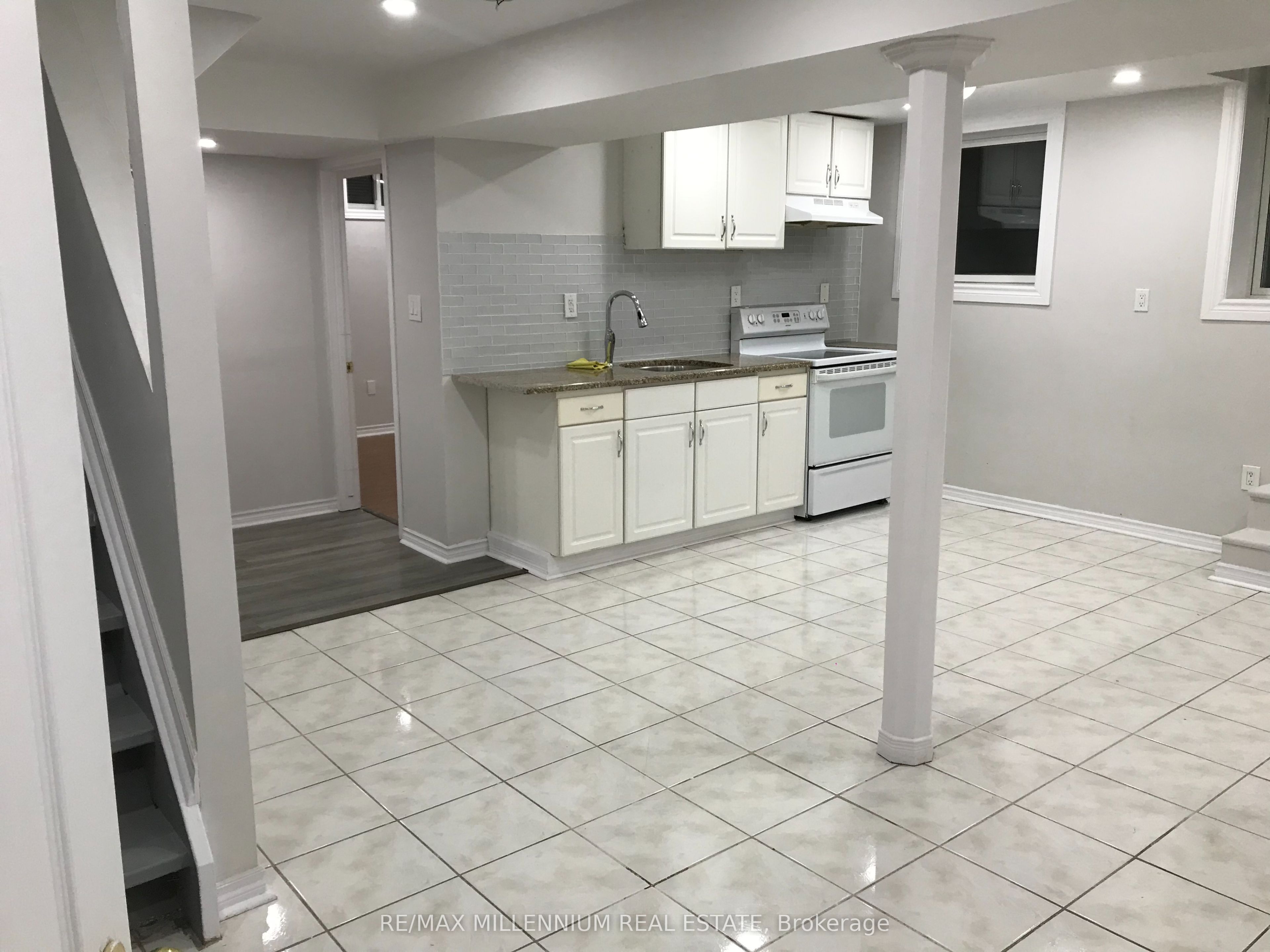 Unit Basement - 90 Whitehaven Drive, Brampton 2