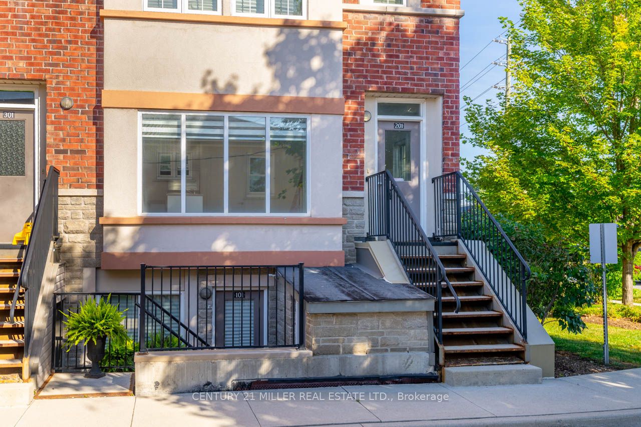 Unit 201 - 174 Bronte Street S, Milton 2