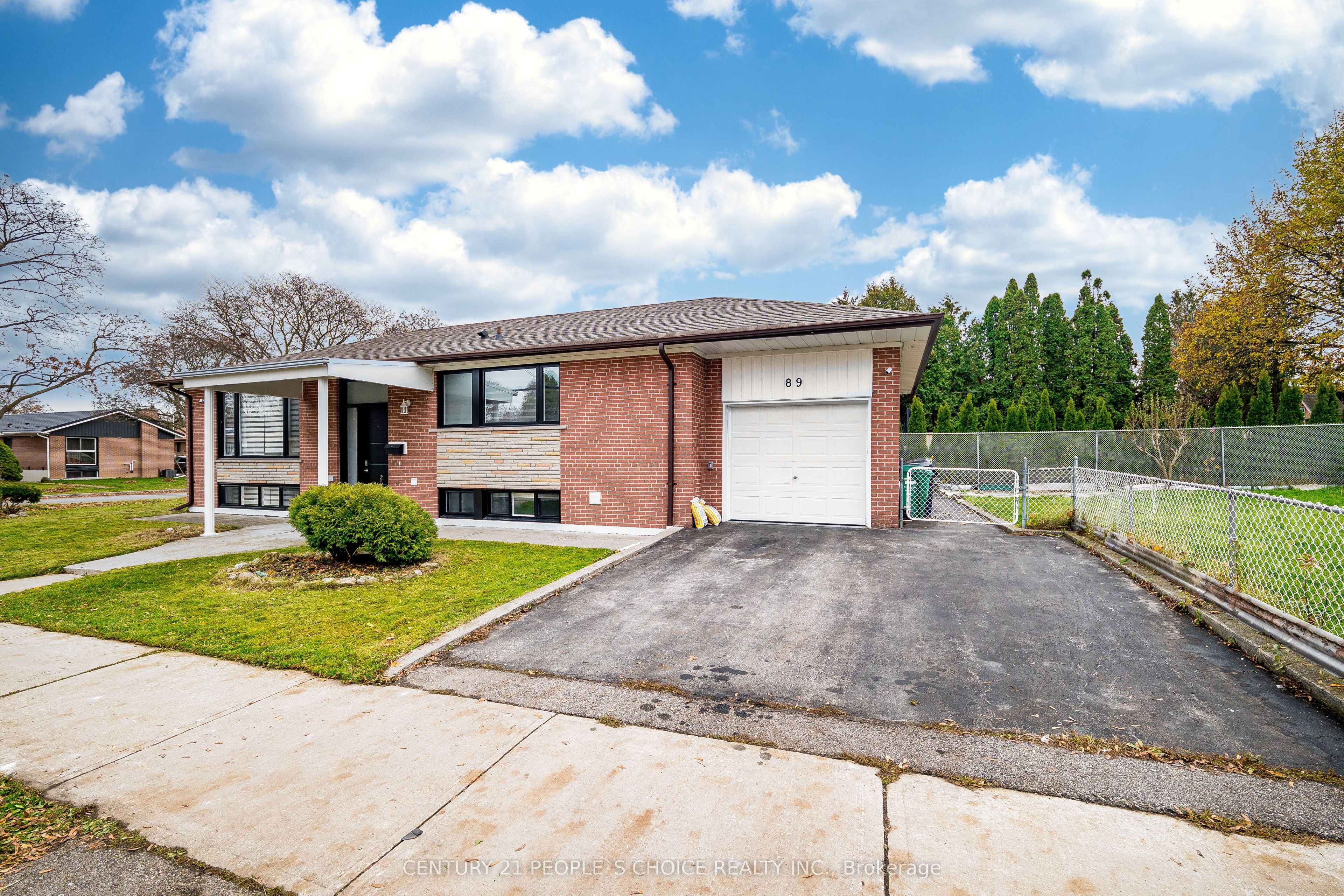 Unit Main - 89 Thistle Down Boulevard, Etobicoke 2