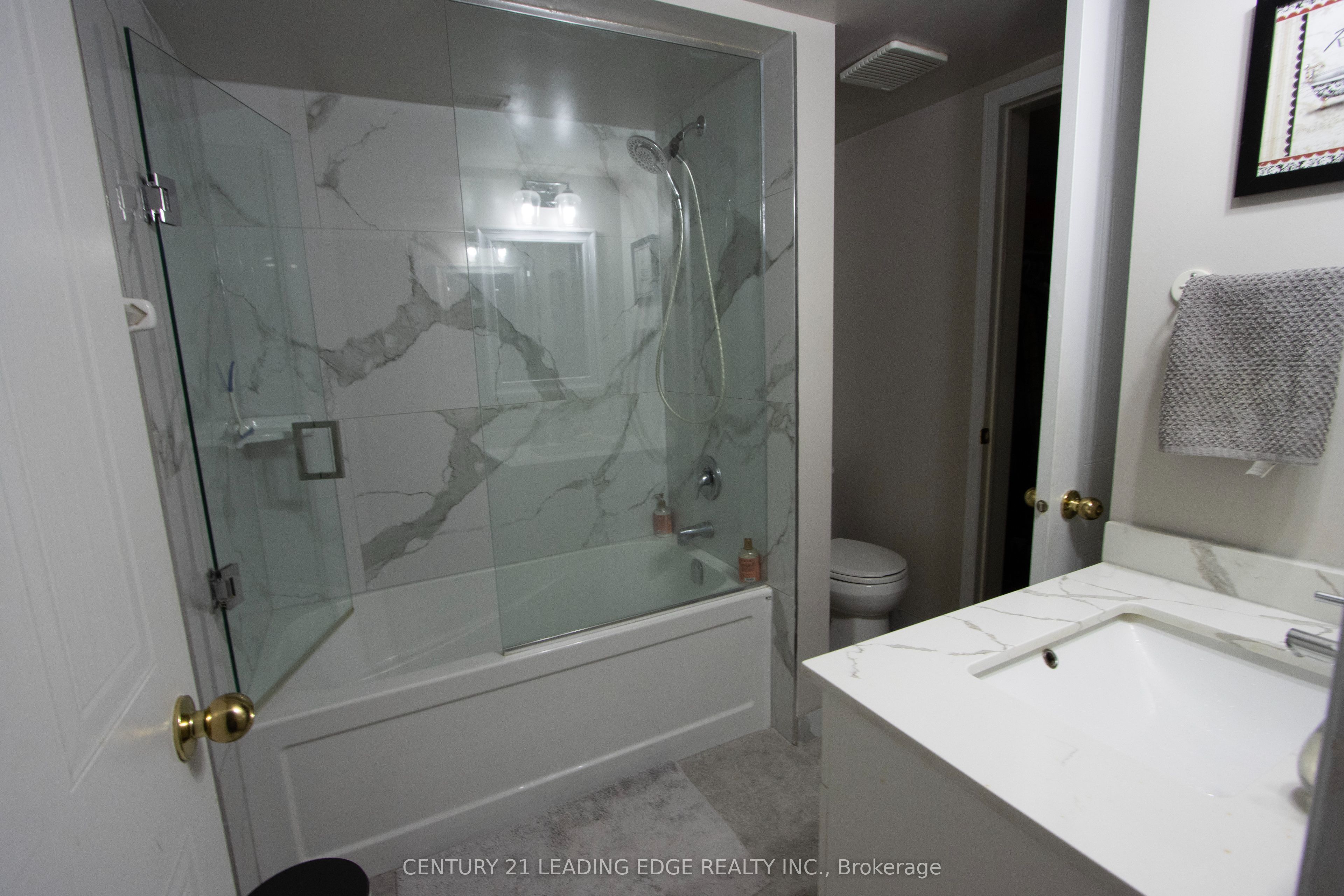 Unit 109 - 111 Bristol Road, Mississauga 3