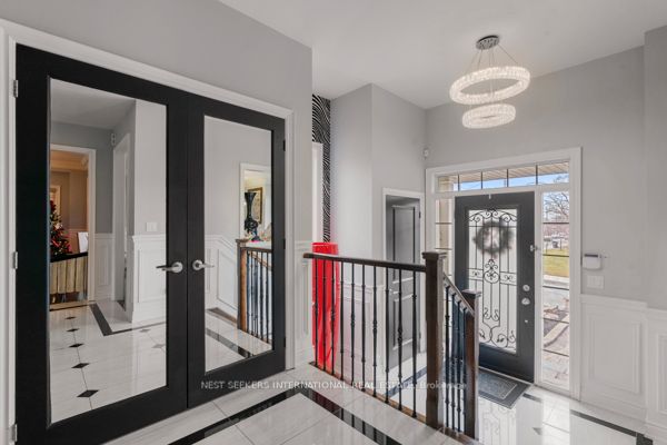 2 George McKenzie Court, North York 4