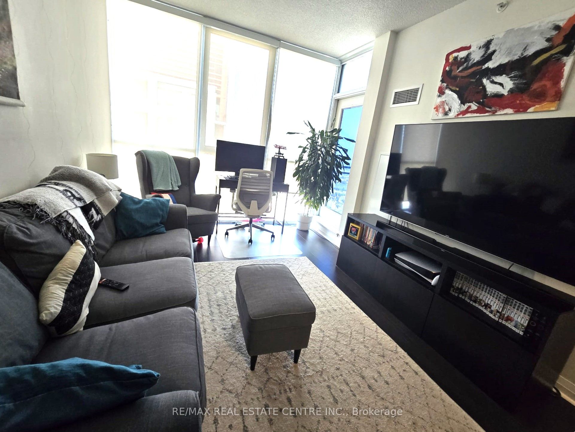 Unit 2301 - 75 Eglinton Avenue W, Mississauga 2