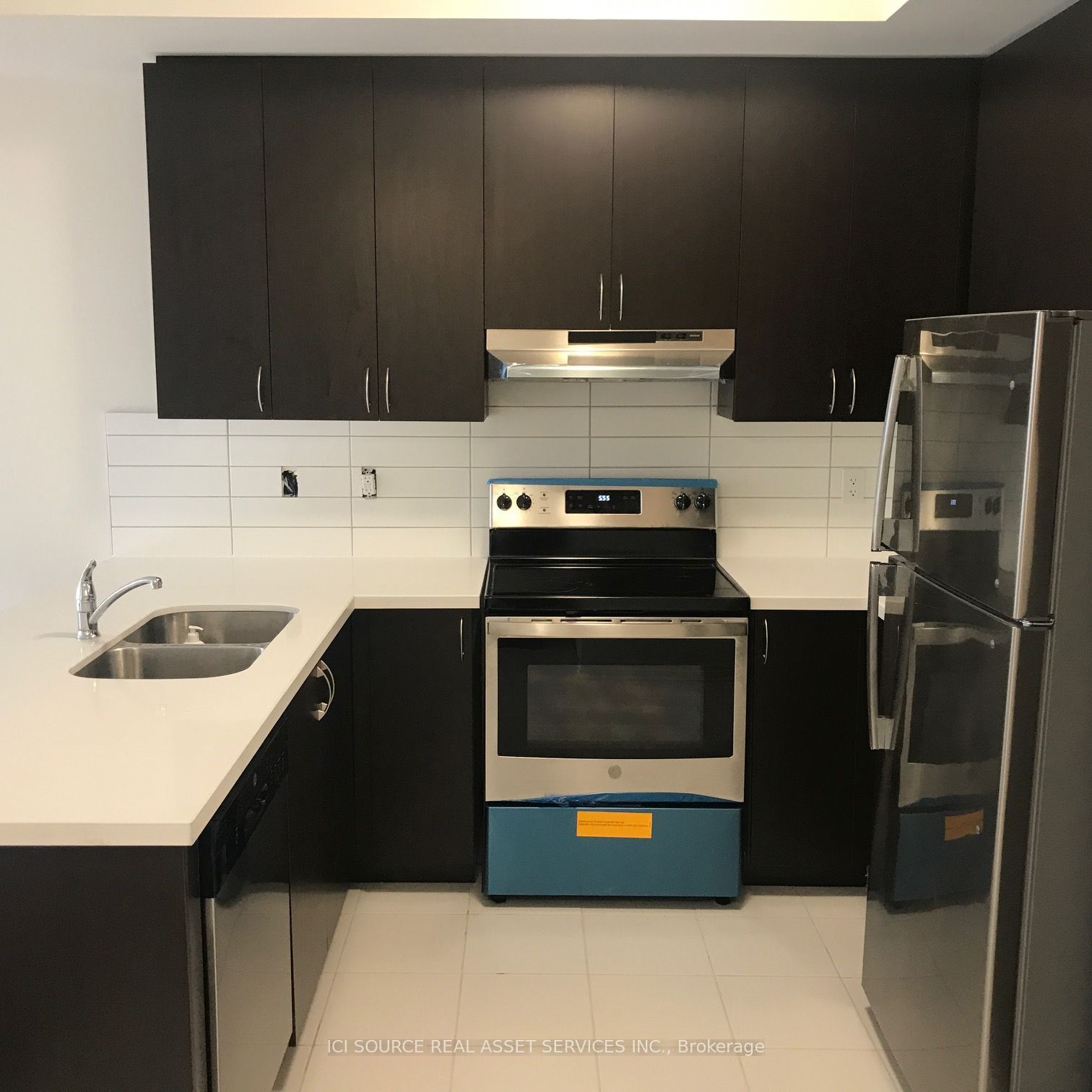 Unit 10 - 2285 Mcnab Lane, Mississauga 4