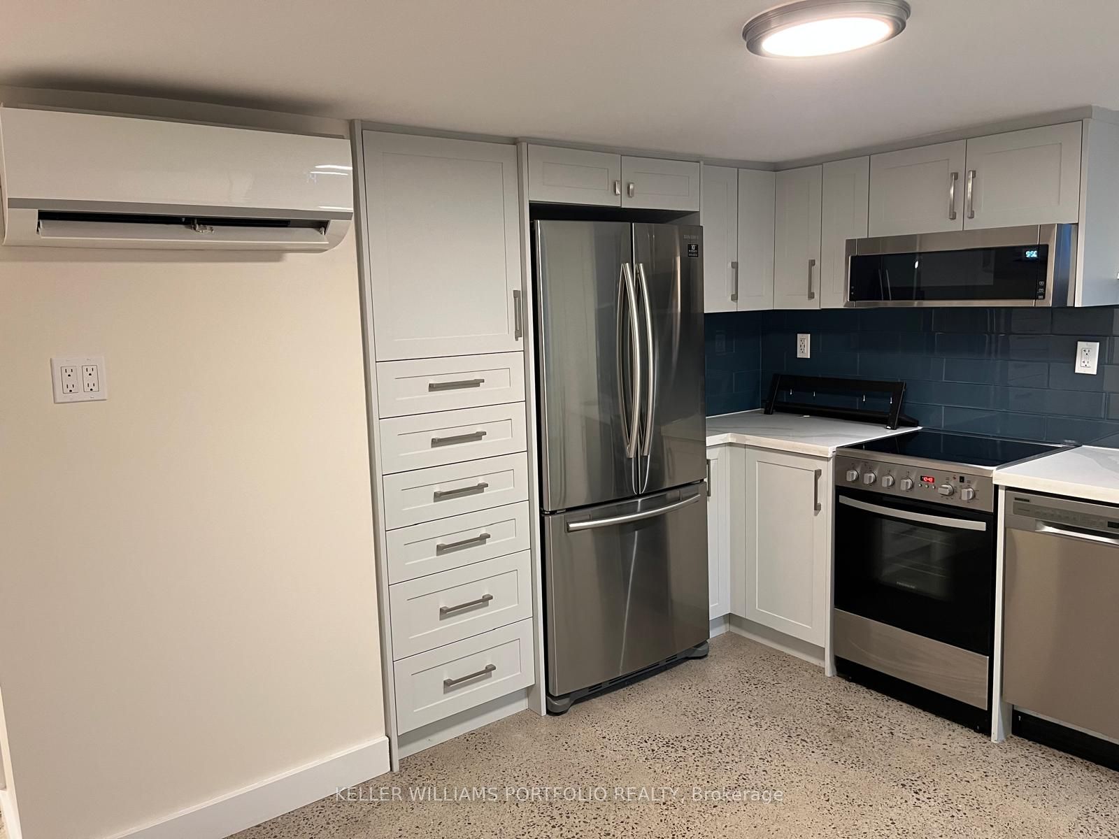 Unit Bsmt - 172 High Park Avenue, Toronto 2