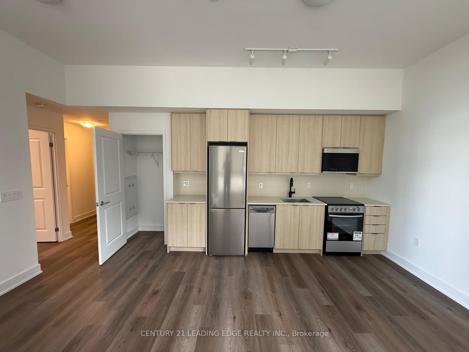 Unit 204A - 115 Nipissing Road, Milton 2