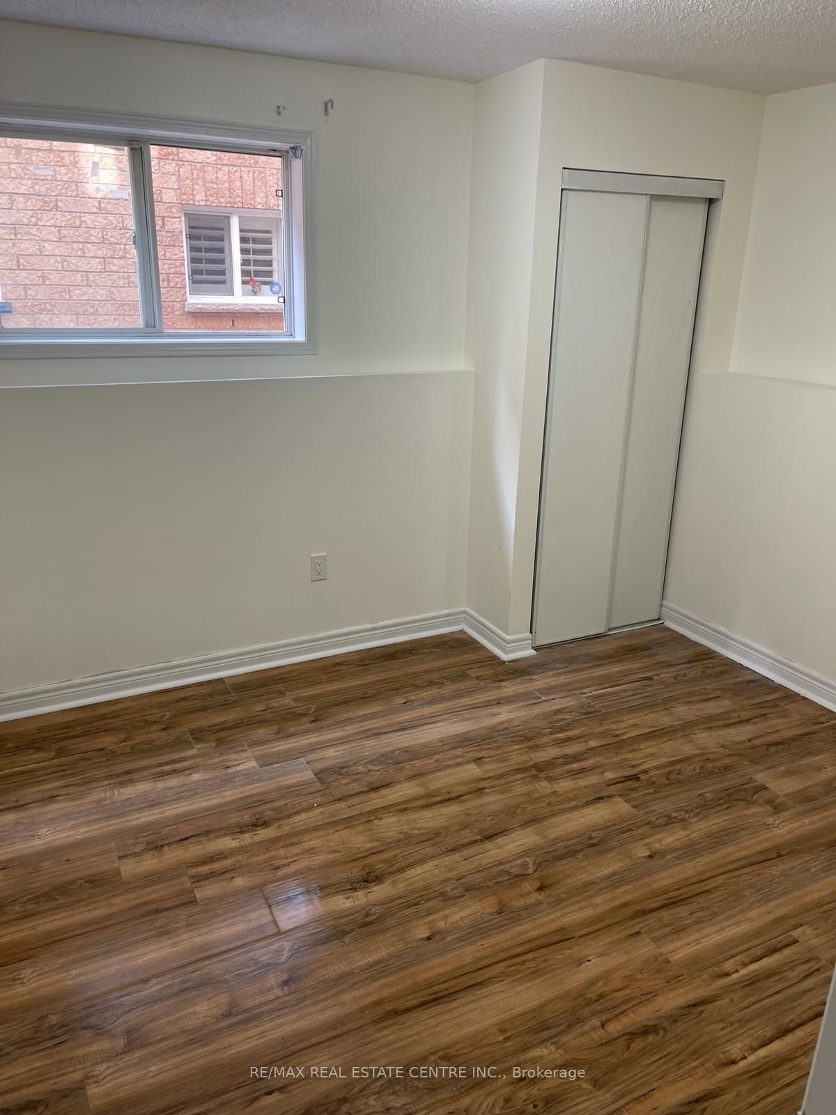 Unit Basement - 204 Van Scott Drive, Brampton 5