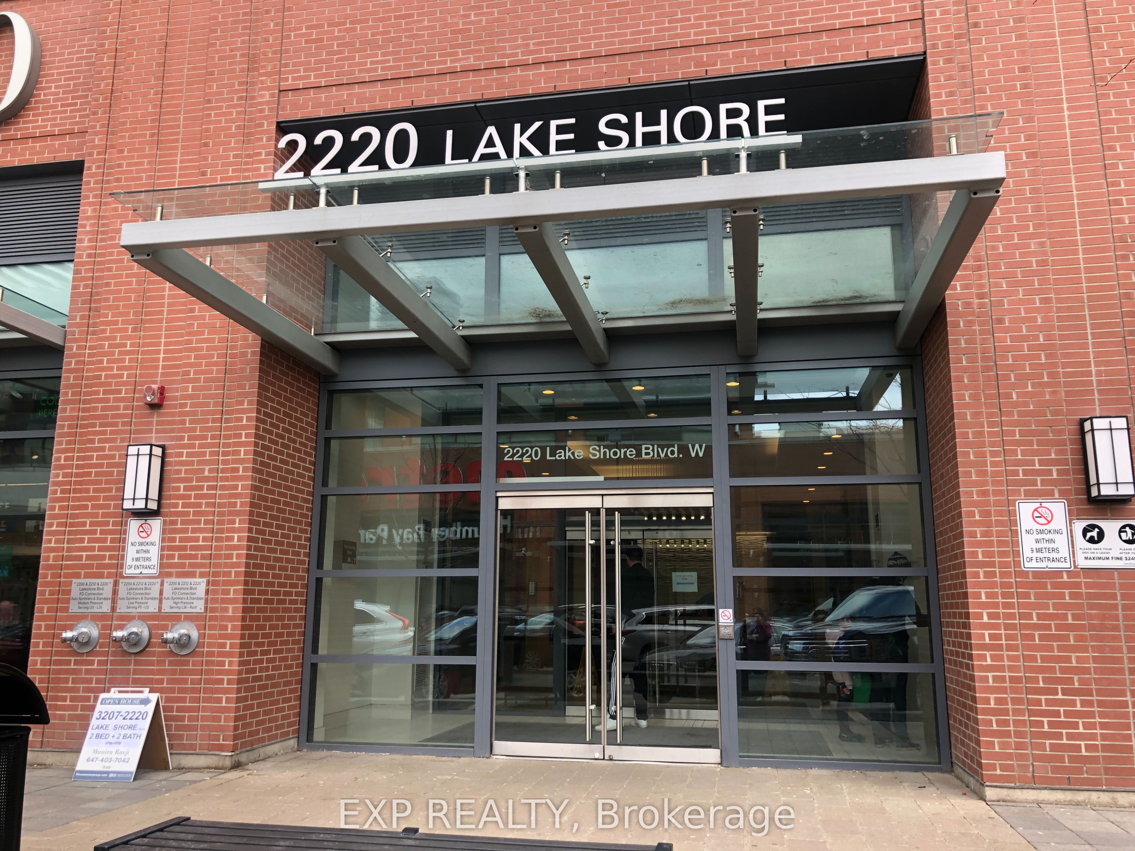 Unit 311 - 2220 Lake Shore Boulevard W, Etobicoke 2