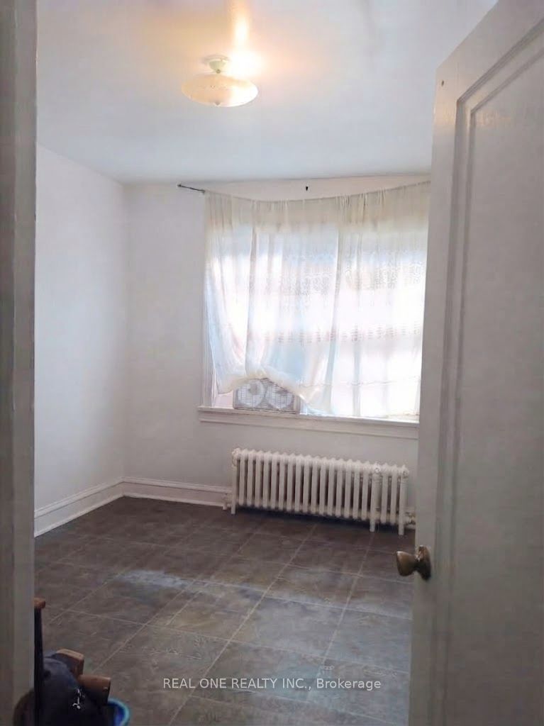 Unit 2 - 104 Twenty Fifth Street, Etobicoke 4