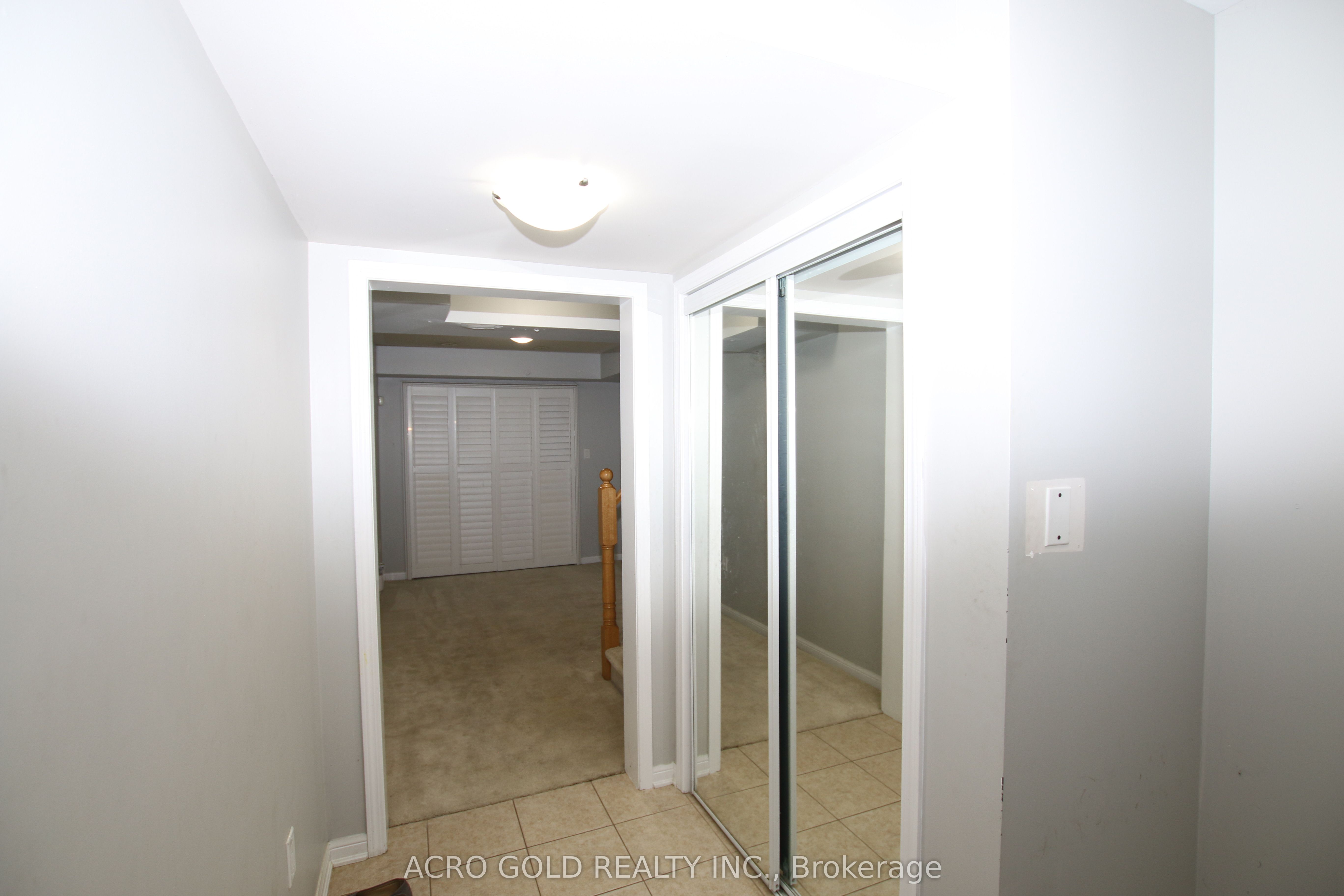 32 Mercedes Road, Brampton 3