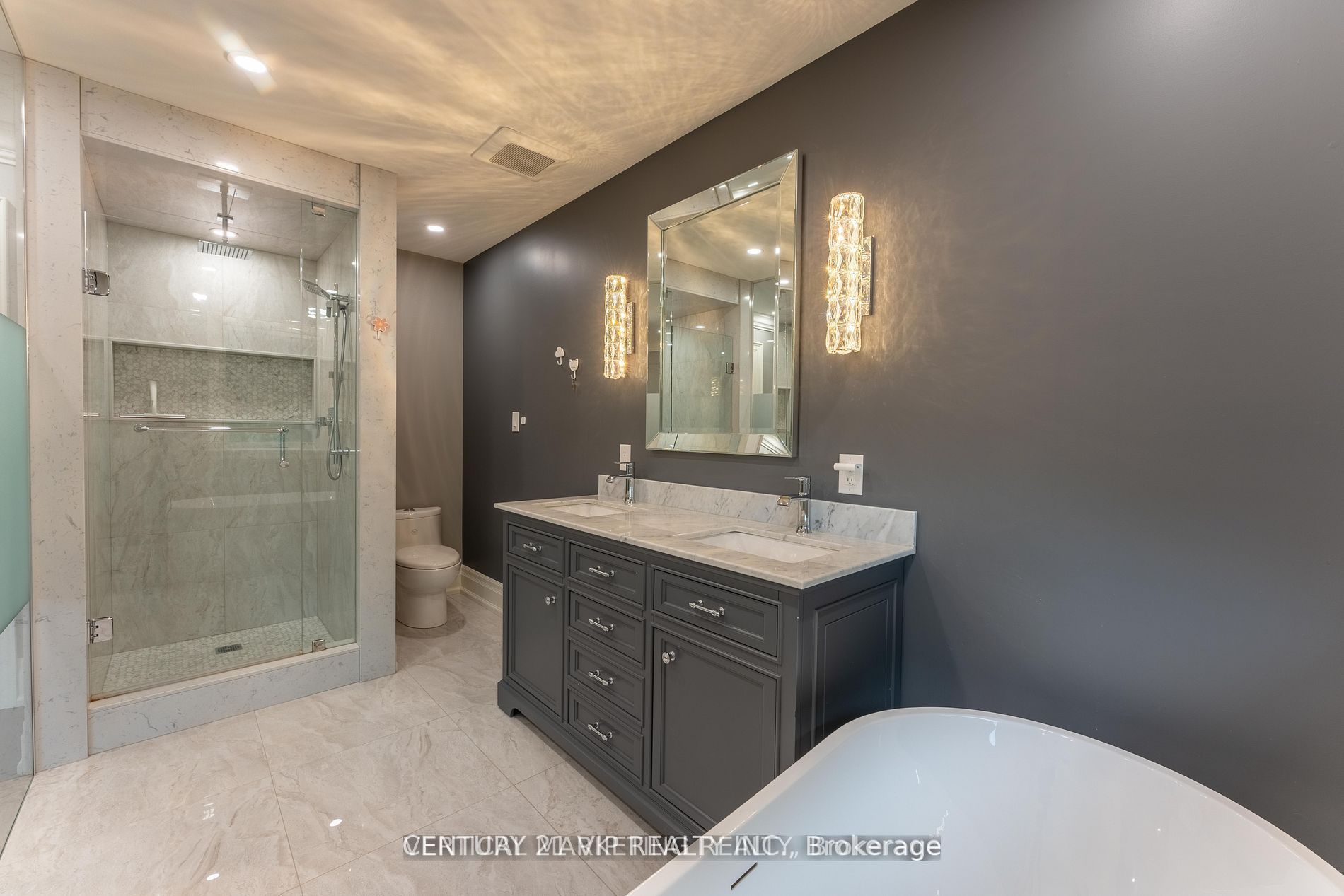 49 Roxaline Street, Etobicoke 3