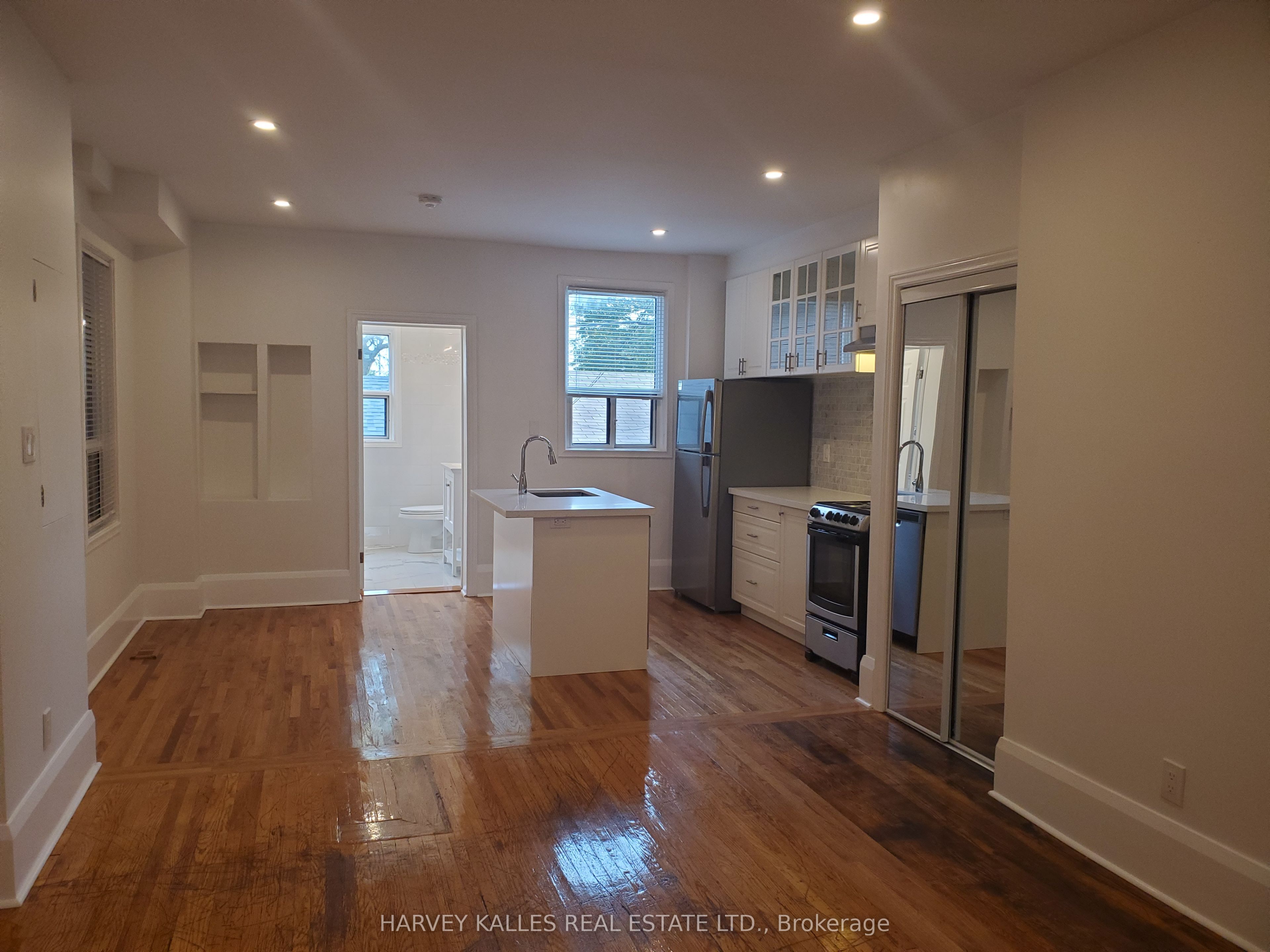 Unit Main - 1300 Lansdowne Avenue, Toronto 3