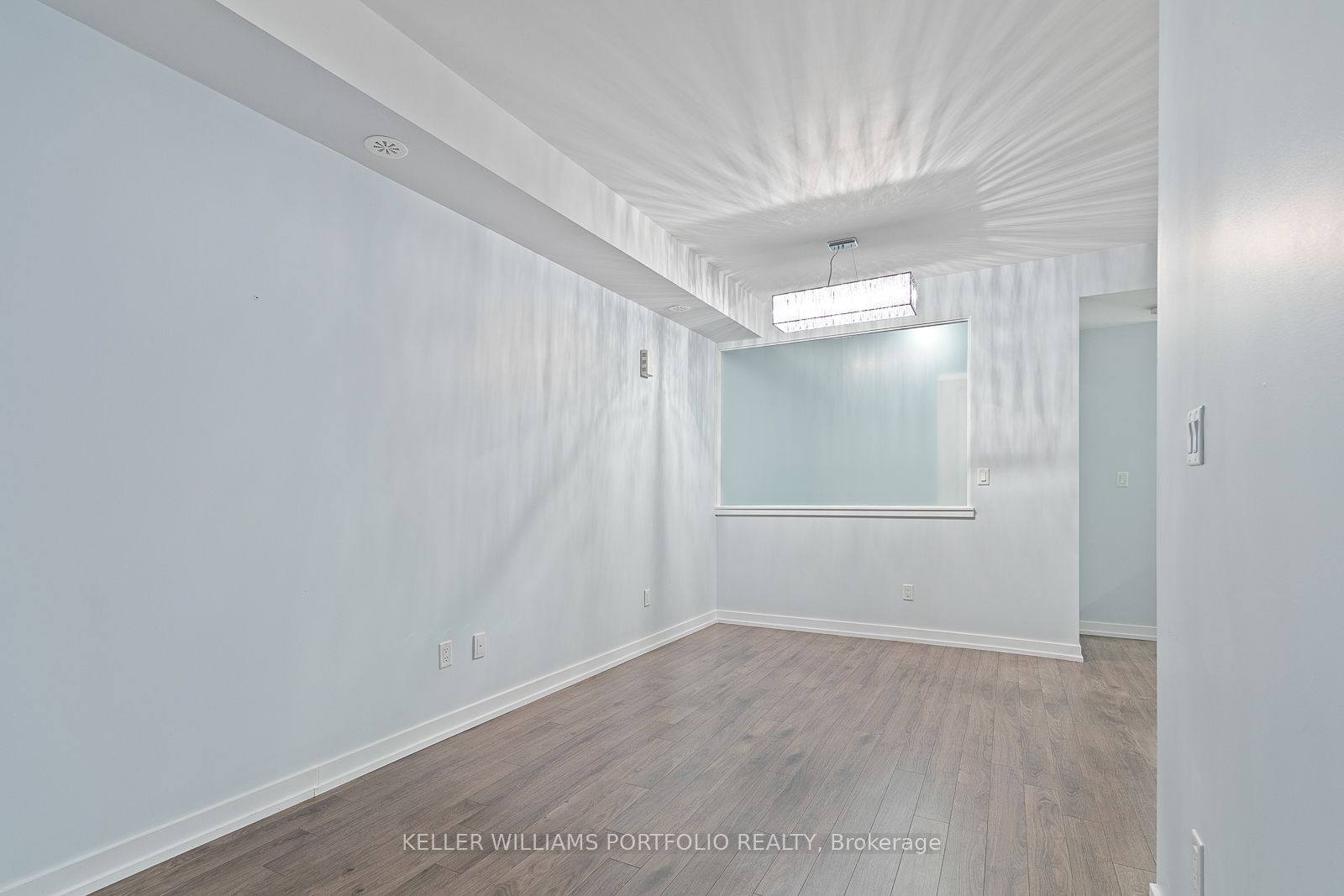 Unit 10 - 869 Wilson Avenue, North York 4